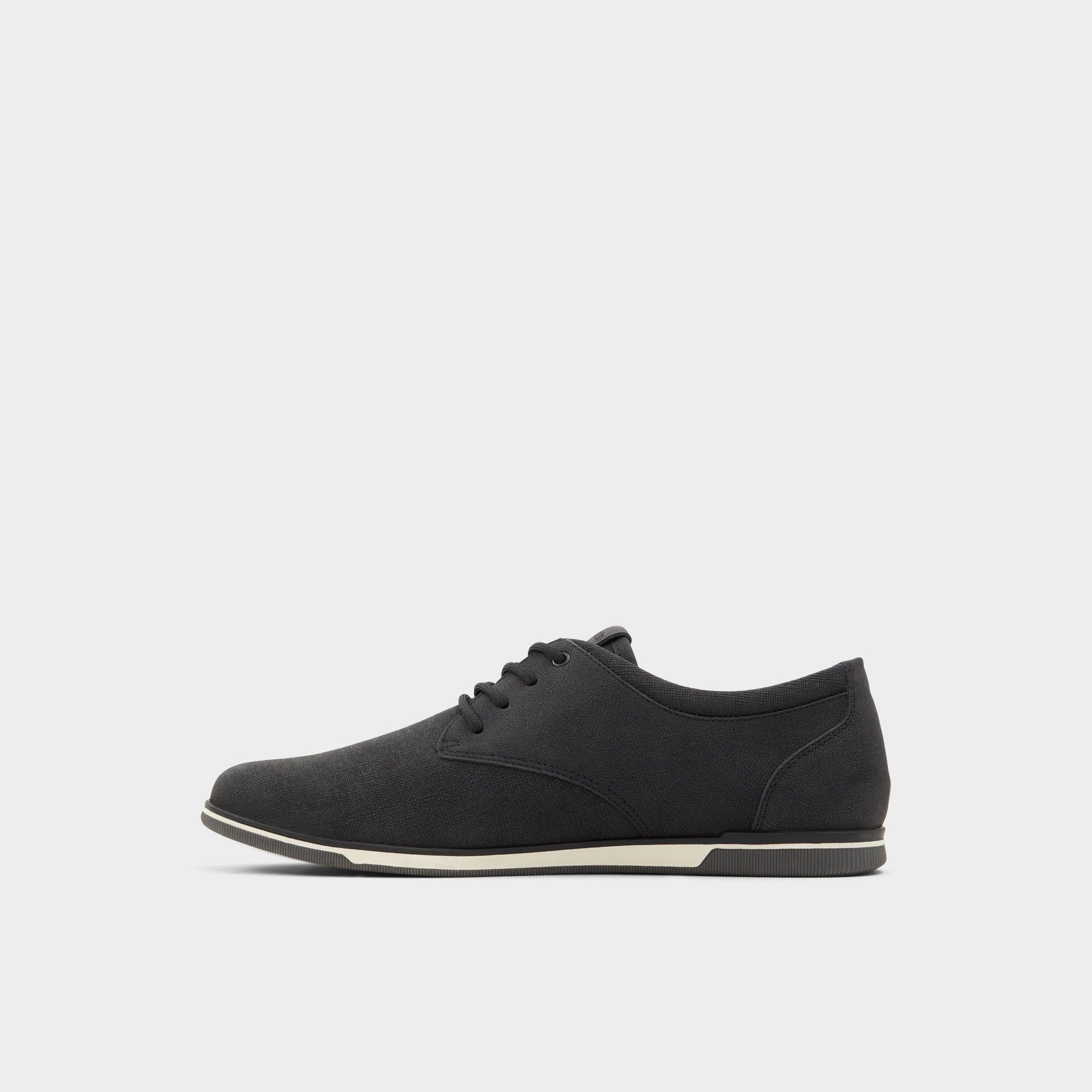 Vue latérale de Noir Heron Sneaker bas