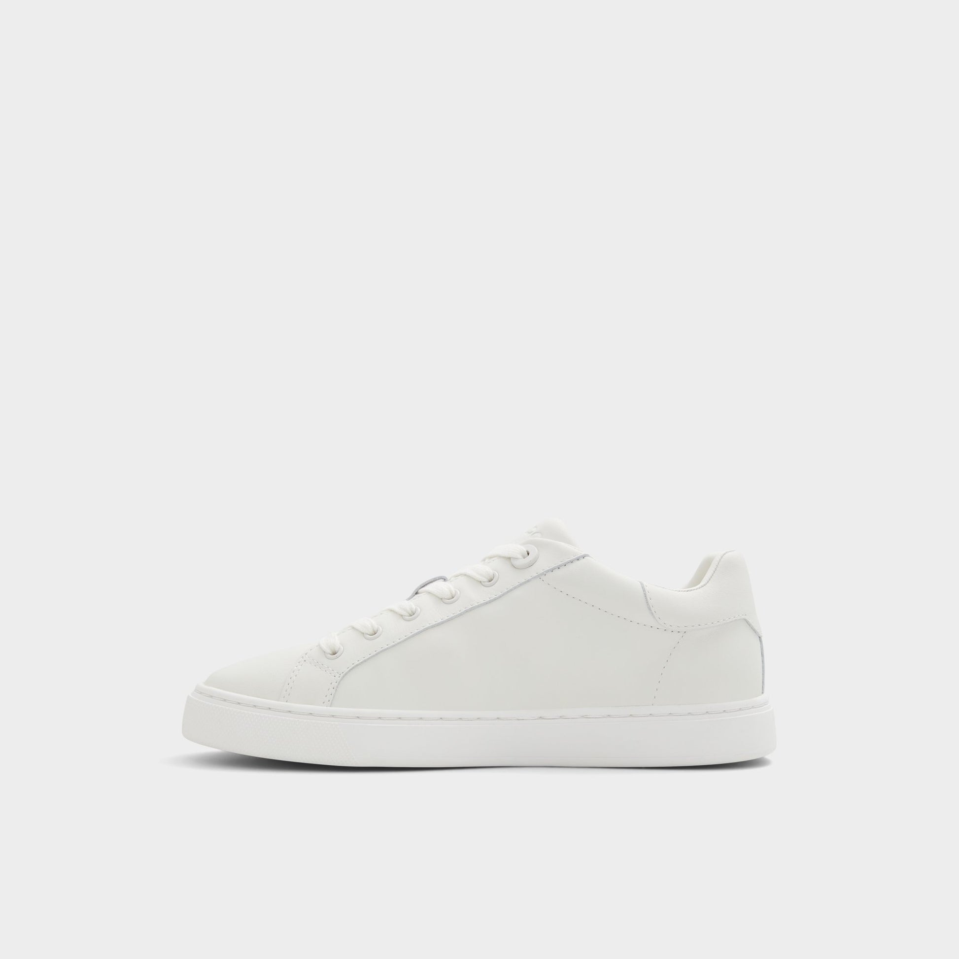 Side view of White Woolly Low top sneaker