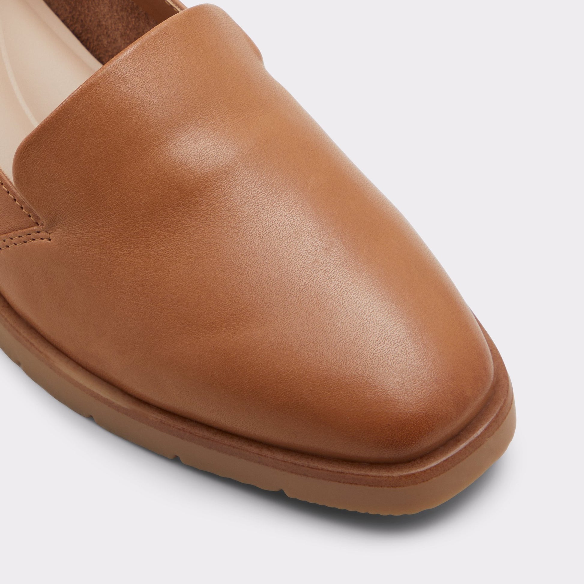 Close-up of the Dark Beige Cherflex Loafer