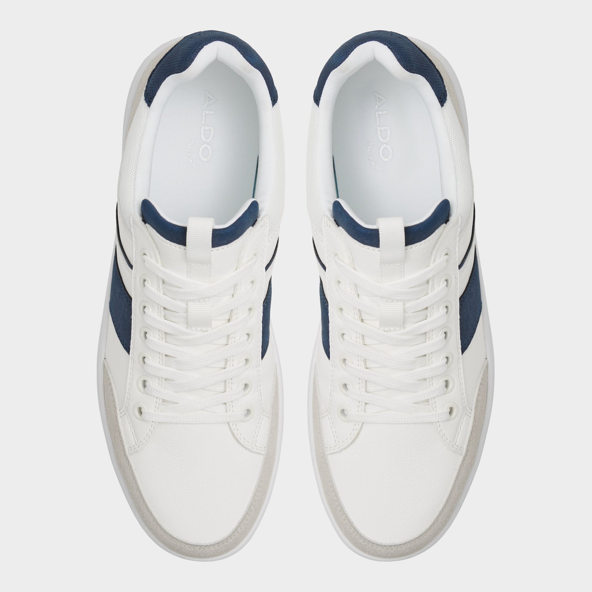 Top-down view of the White overflow Elio Low top sneaker