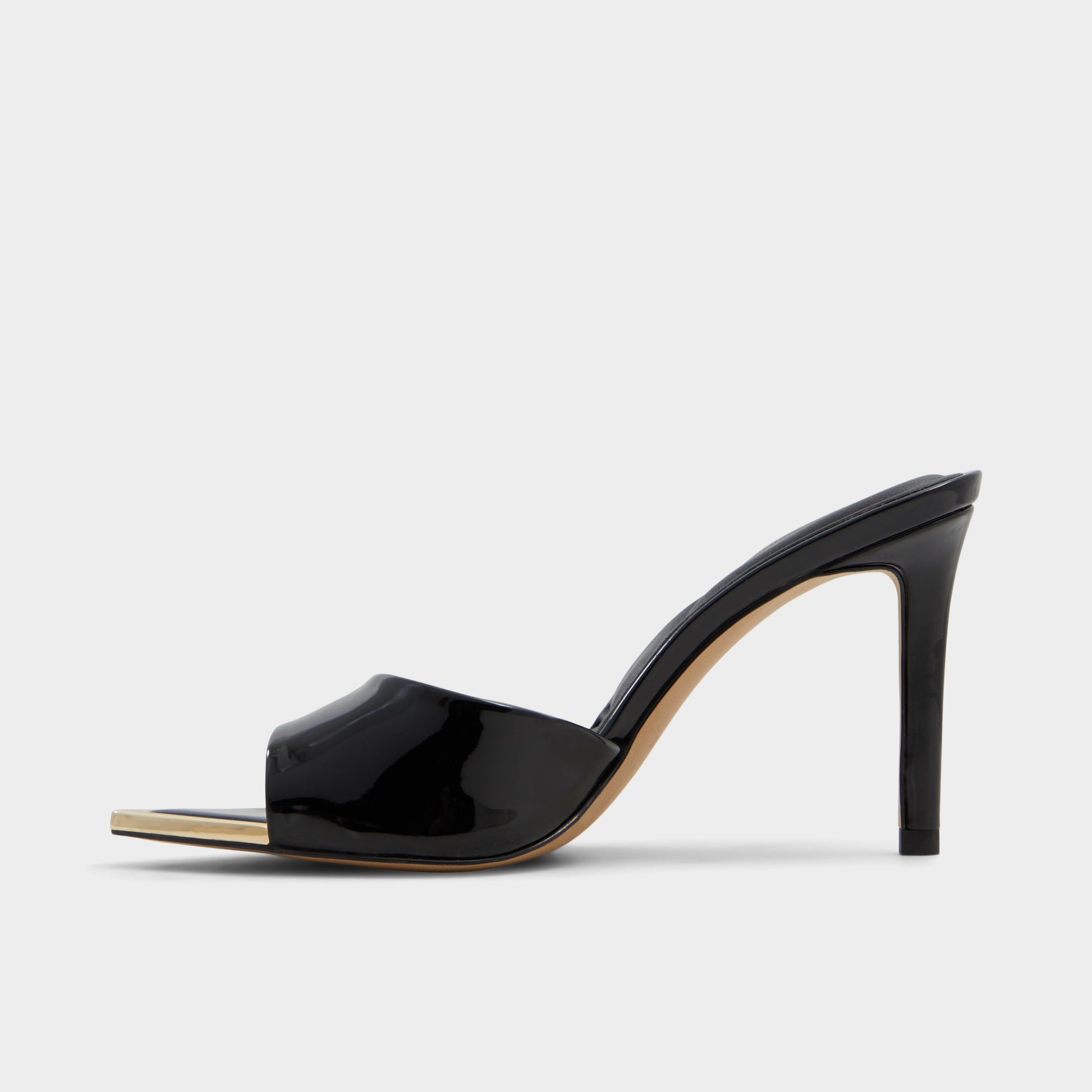Side view of Black Anniebrilden Heeled mule