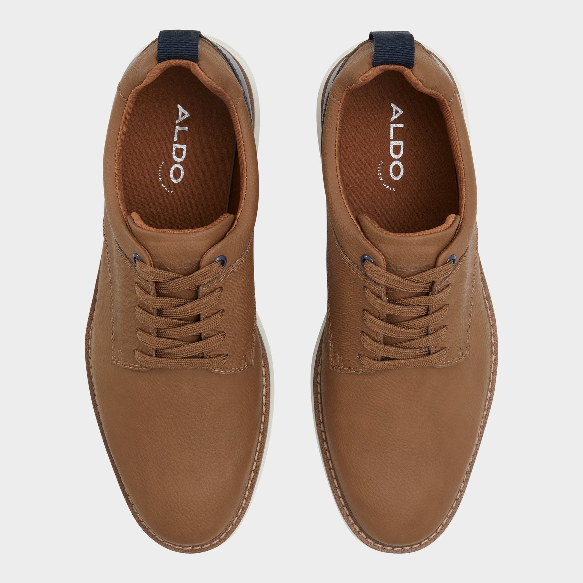 Top-down view of the Cognac Preth Oxford shoe