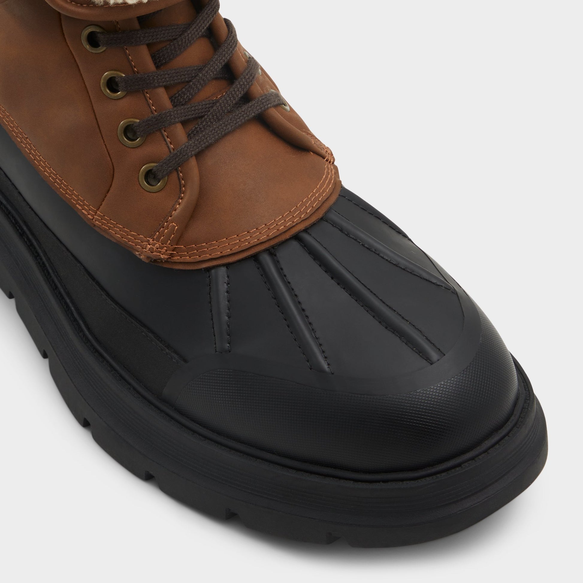 Close-up of the Cognac Delburn Lace-up boot