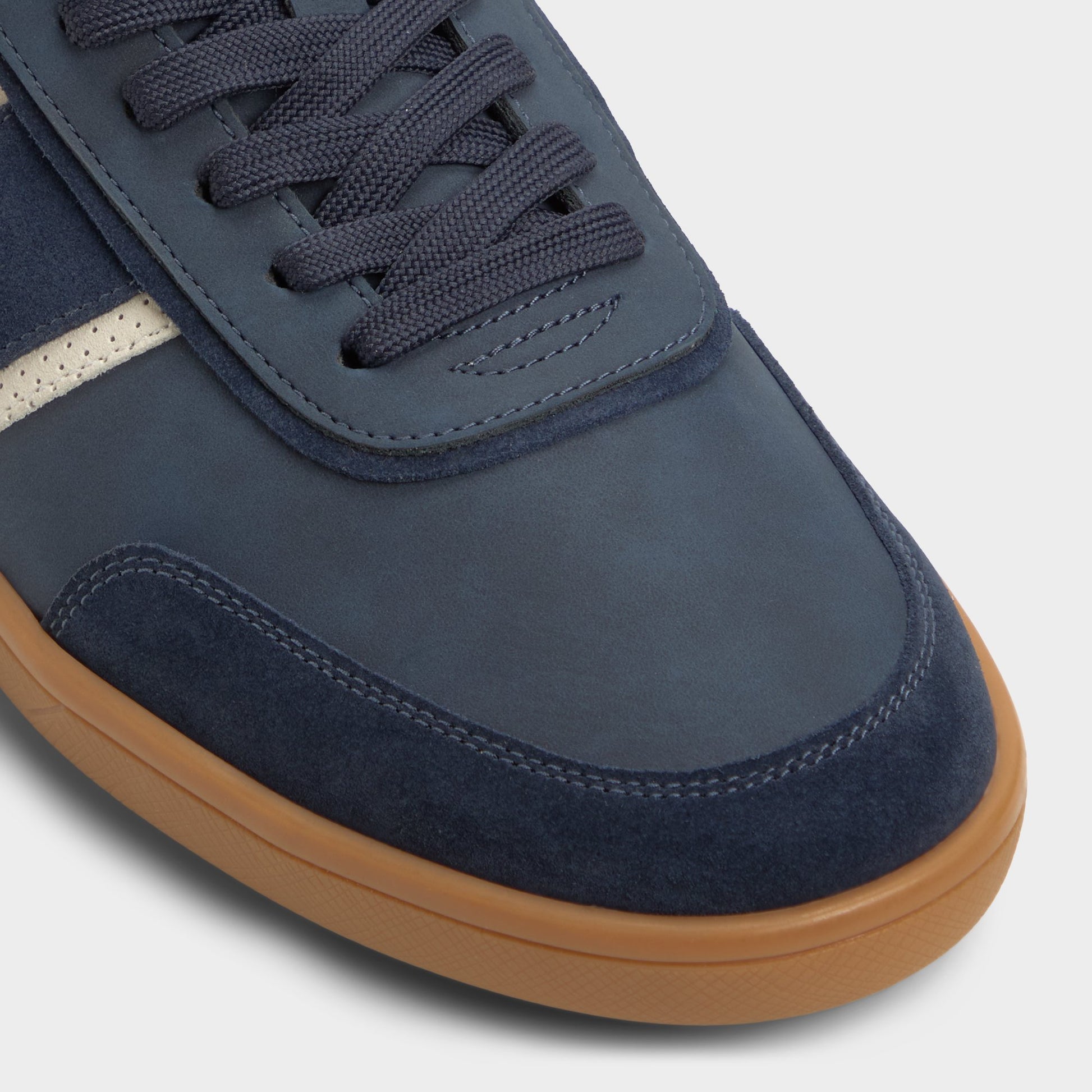 Close-up of the Navy Uptown Low top sneaker