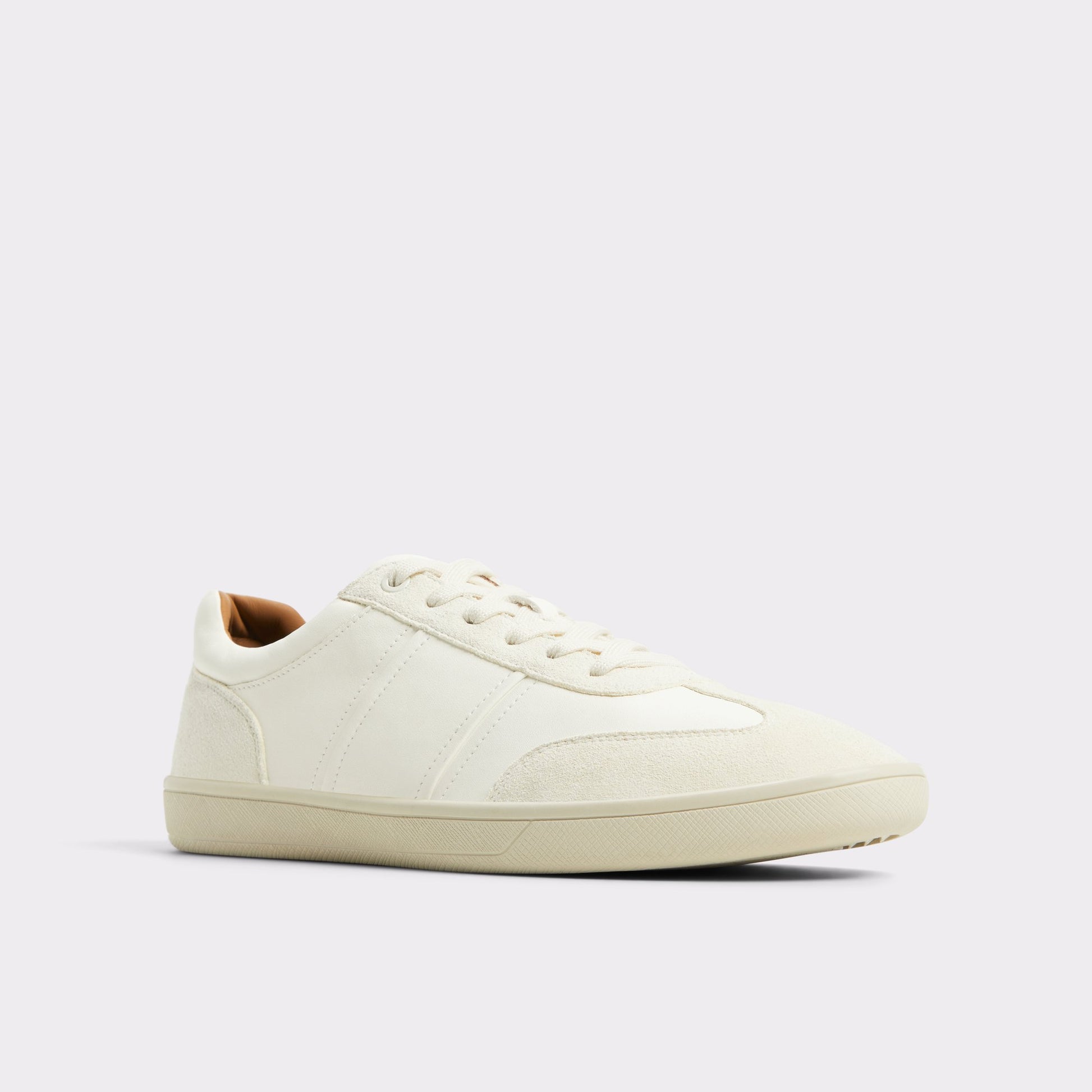 Three-quarter angle of Bone Langston Low top sneaker's front side