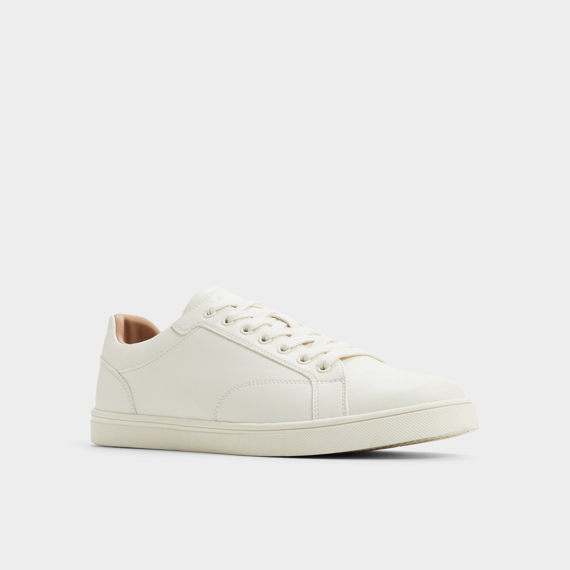 Three-quarter angle of Grey Multi Poker Low top sneaker's front side