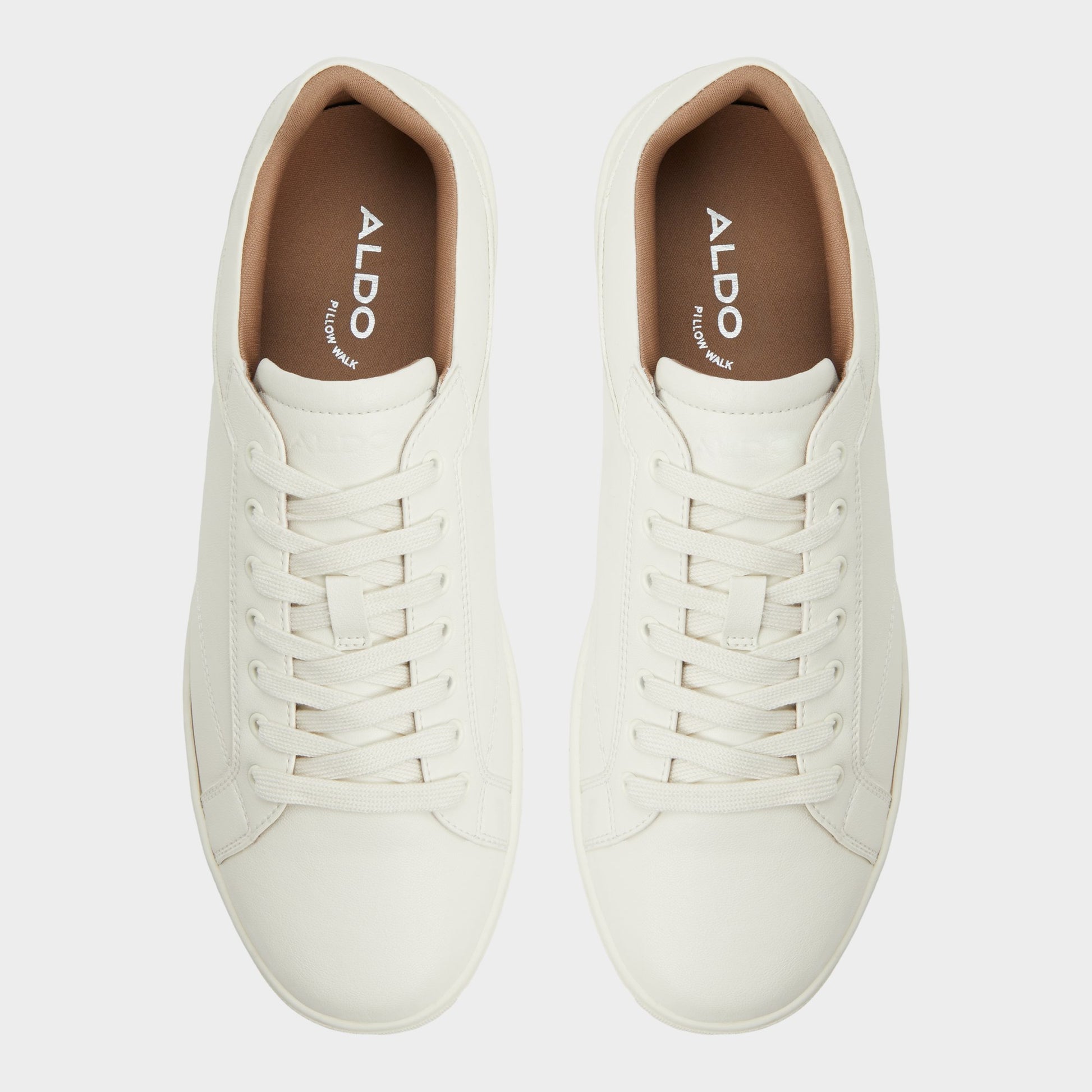 Top-down view of the Grey Multi Poker Low top sneaker