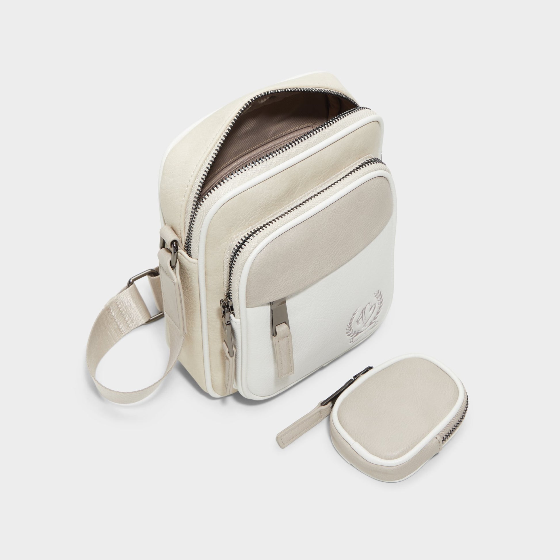 Product media for Legaorwennx