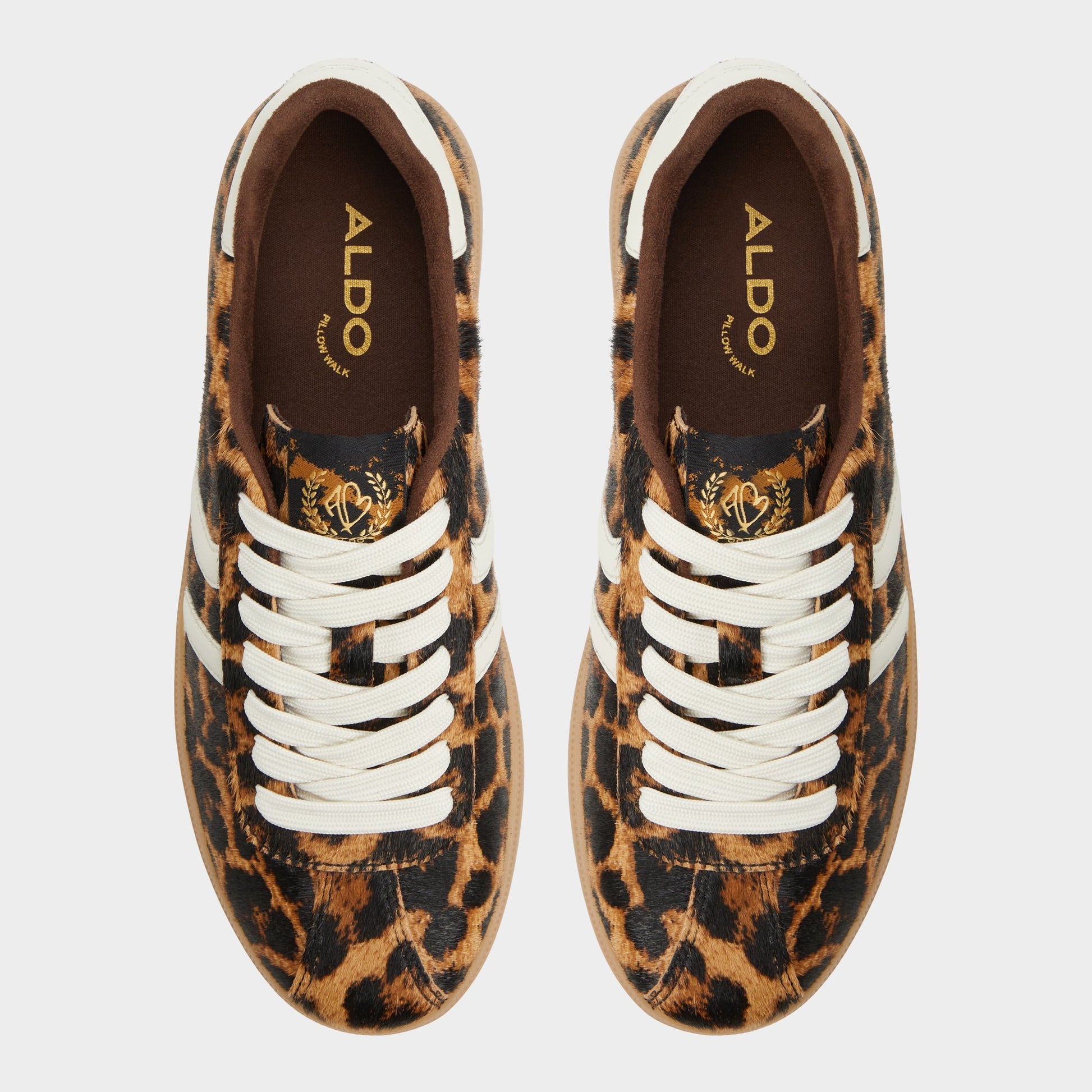 Top-down view of the Brown Multi Chicsneaker Low top sneaker