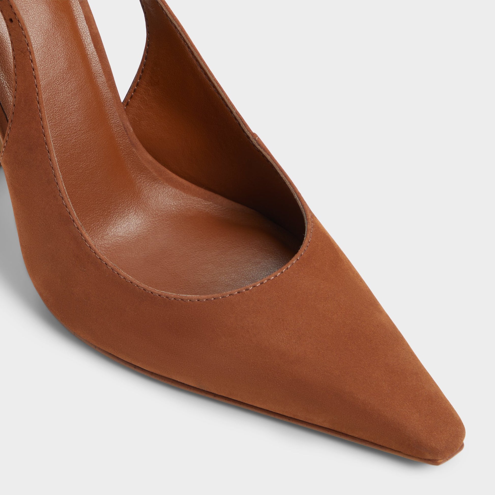 Close-up of the Medium Brown Daphnea Slingback heel