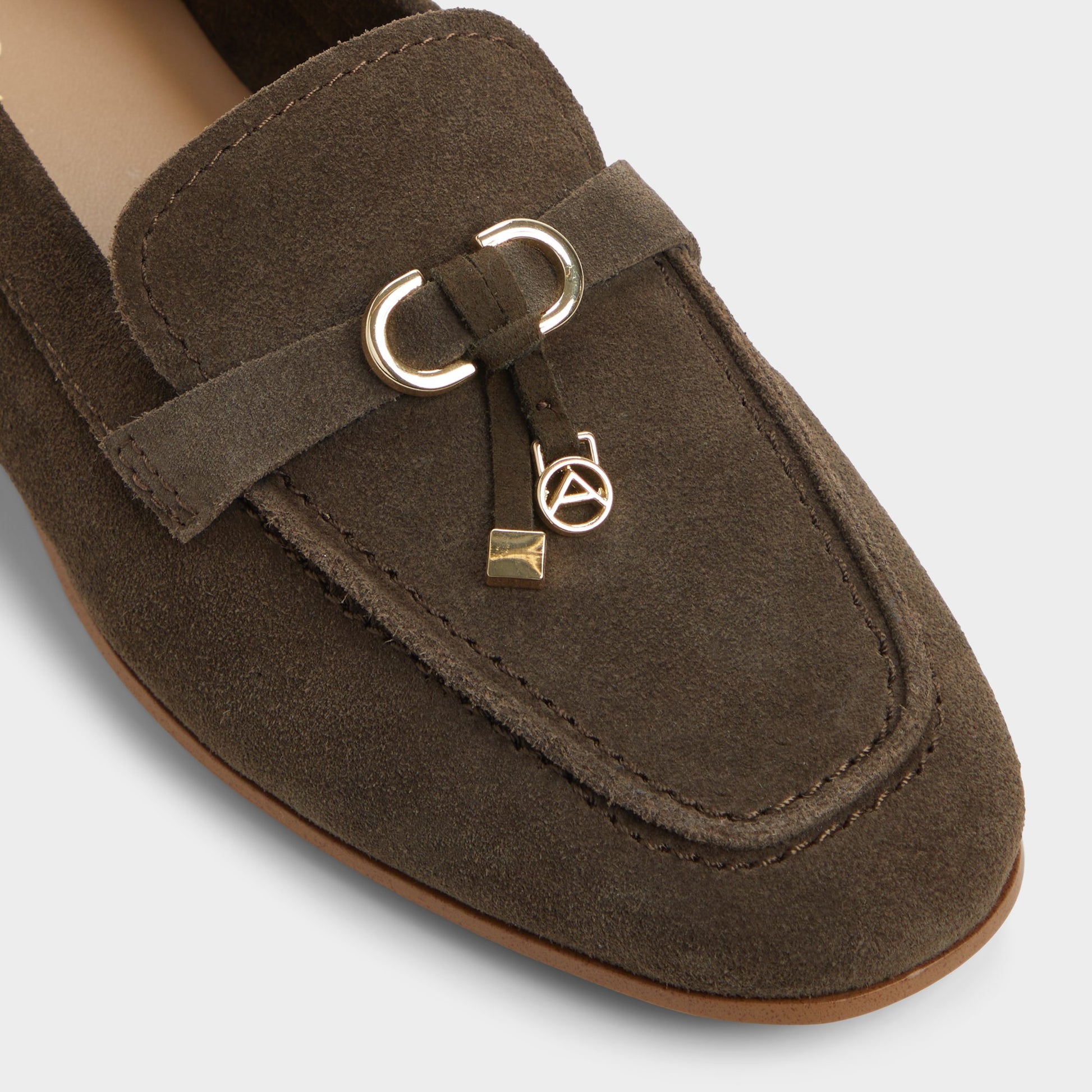 Close-up of the Dark Green Ybilide Loafer