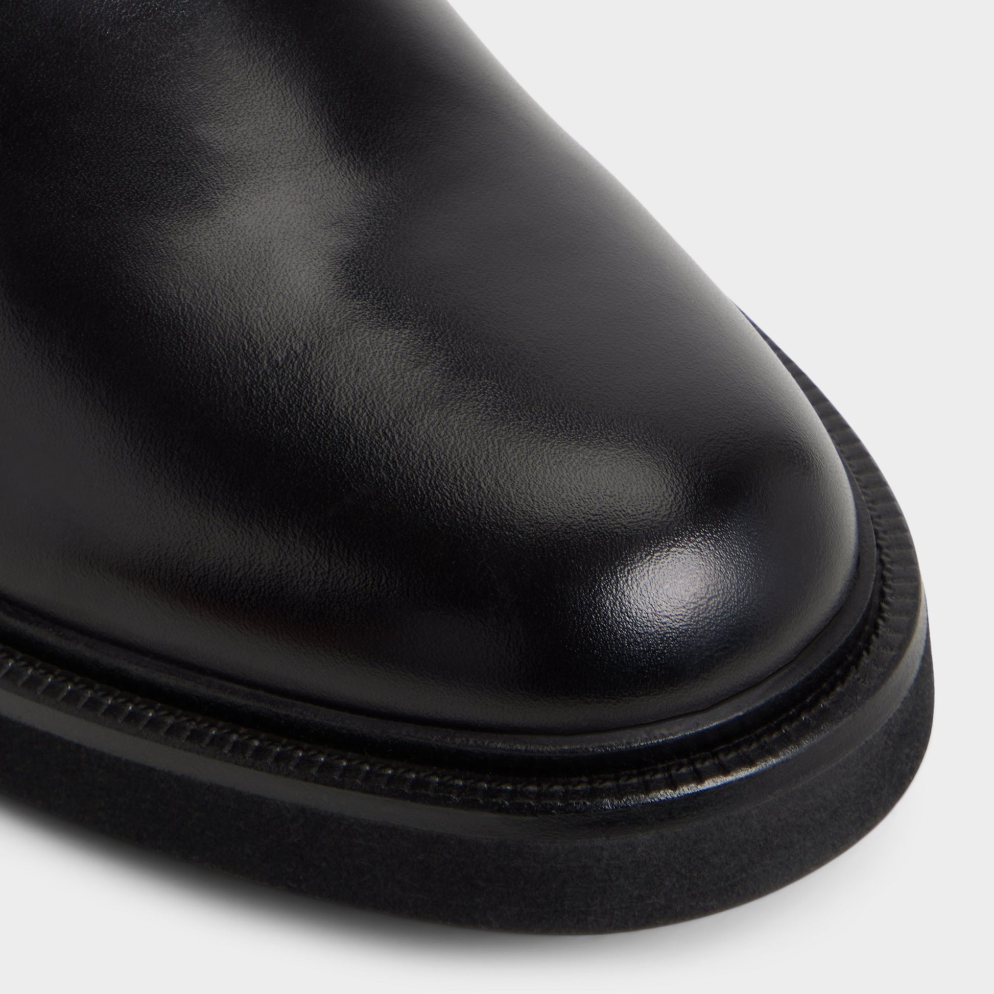 Close-up of the Black Geoff Derby shoe