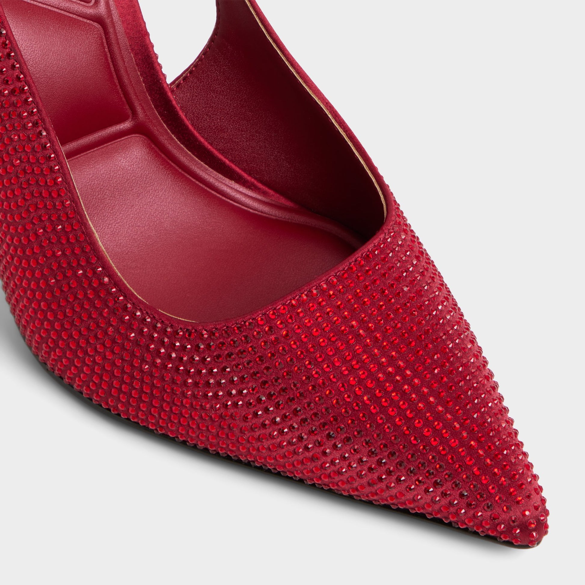 Close-up of the Dark red Lovebloom Slingback heel