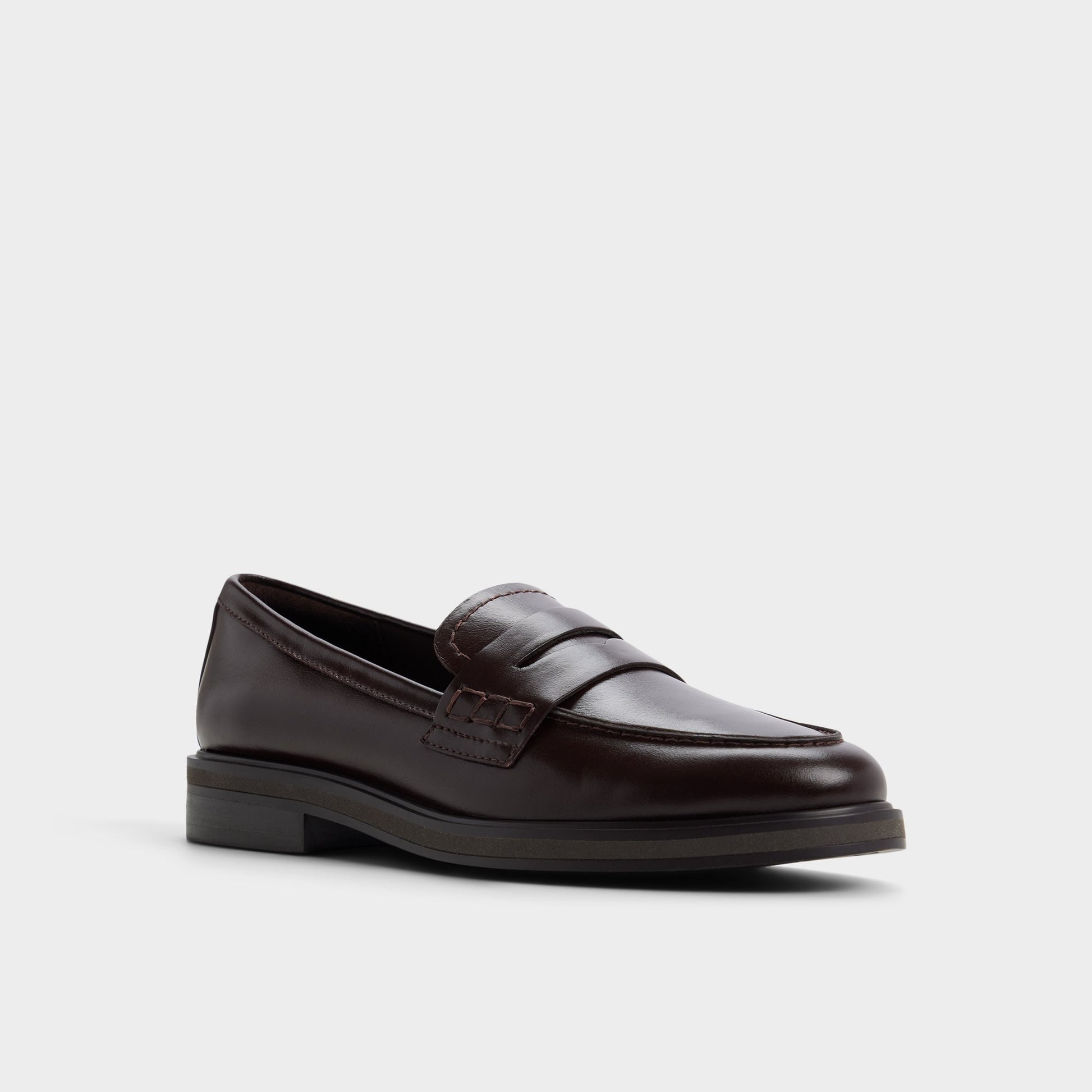 Three-quarter angle of Medium Brown Lededanten Loafer's front side
