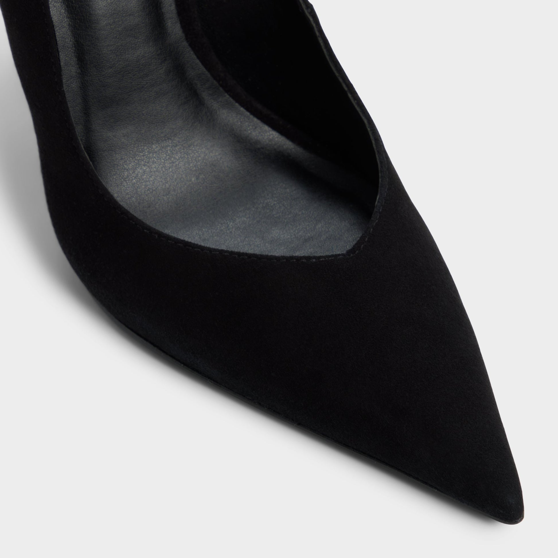 Close-up of the Black Emelie Pump