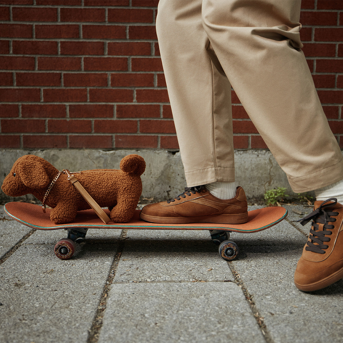 Sneakers bruns Cyprus et sac Woofy pour hommes