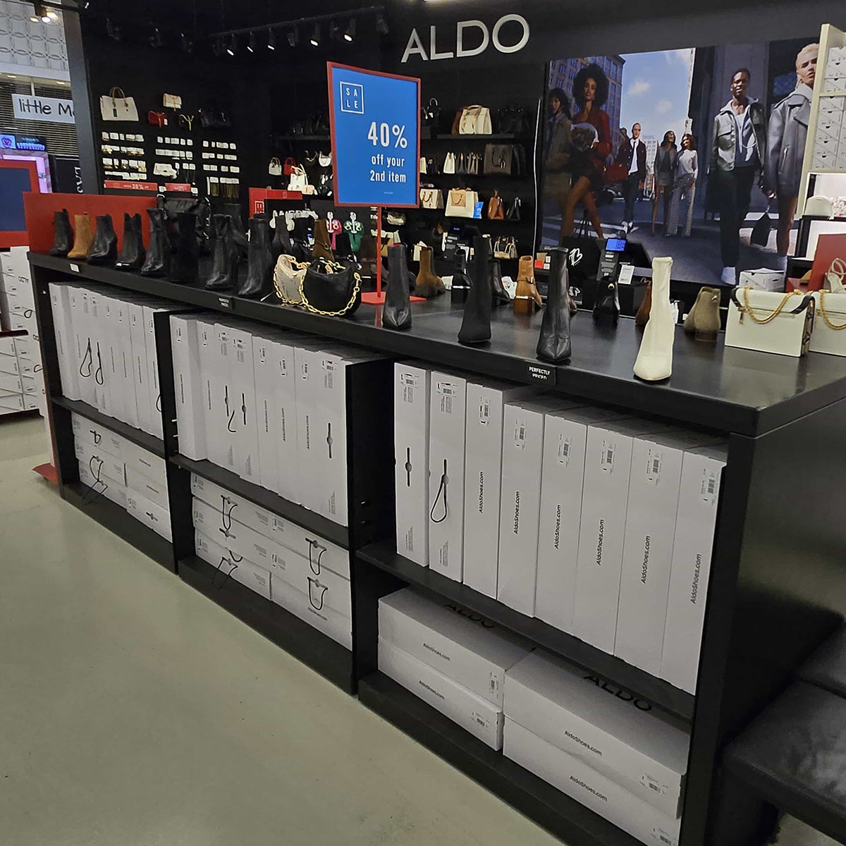 2912 - ALDO ALLEN PREMIUM OUTLETS