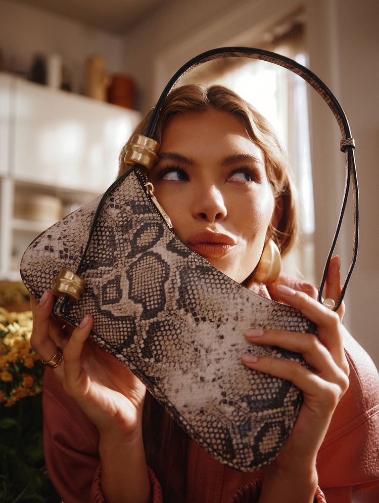 Women's snake print shoulder bag