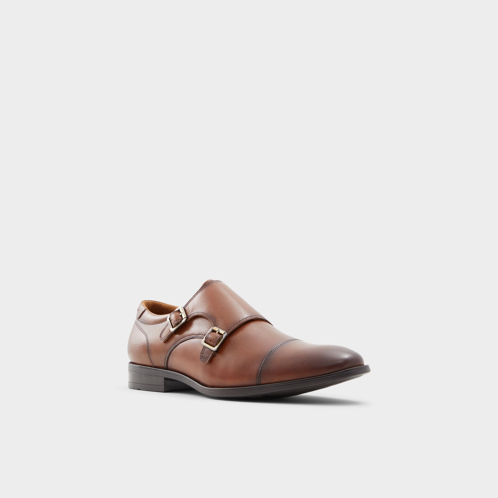 Angle de trois quarts de la face avant de Cognac Holtlanflex Mocassin double boucle