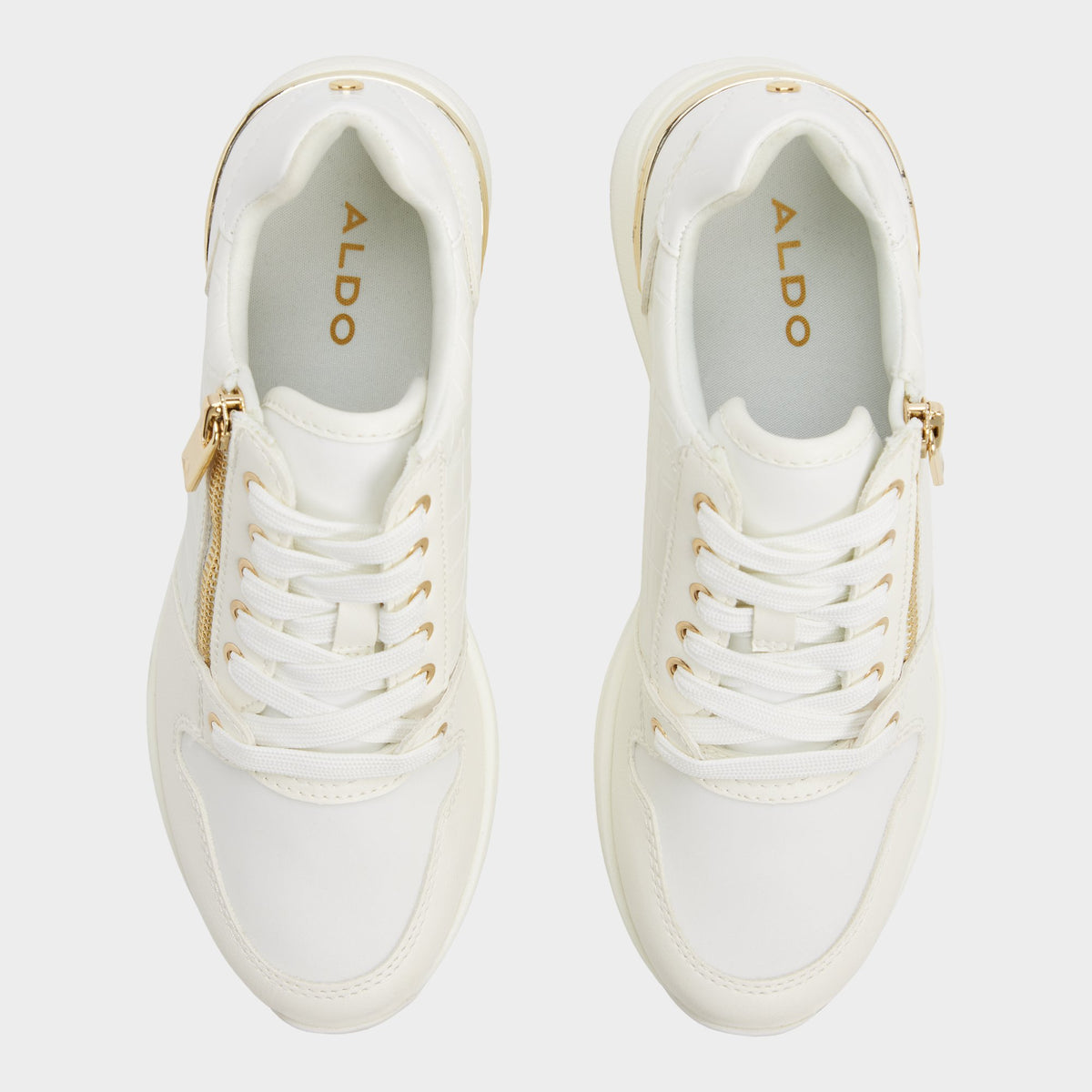 Top-down view of the White Adwiwia Sneaker
