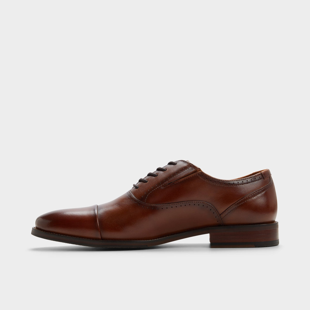 Side view of Cognac Abawienflex Oxford shoe