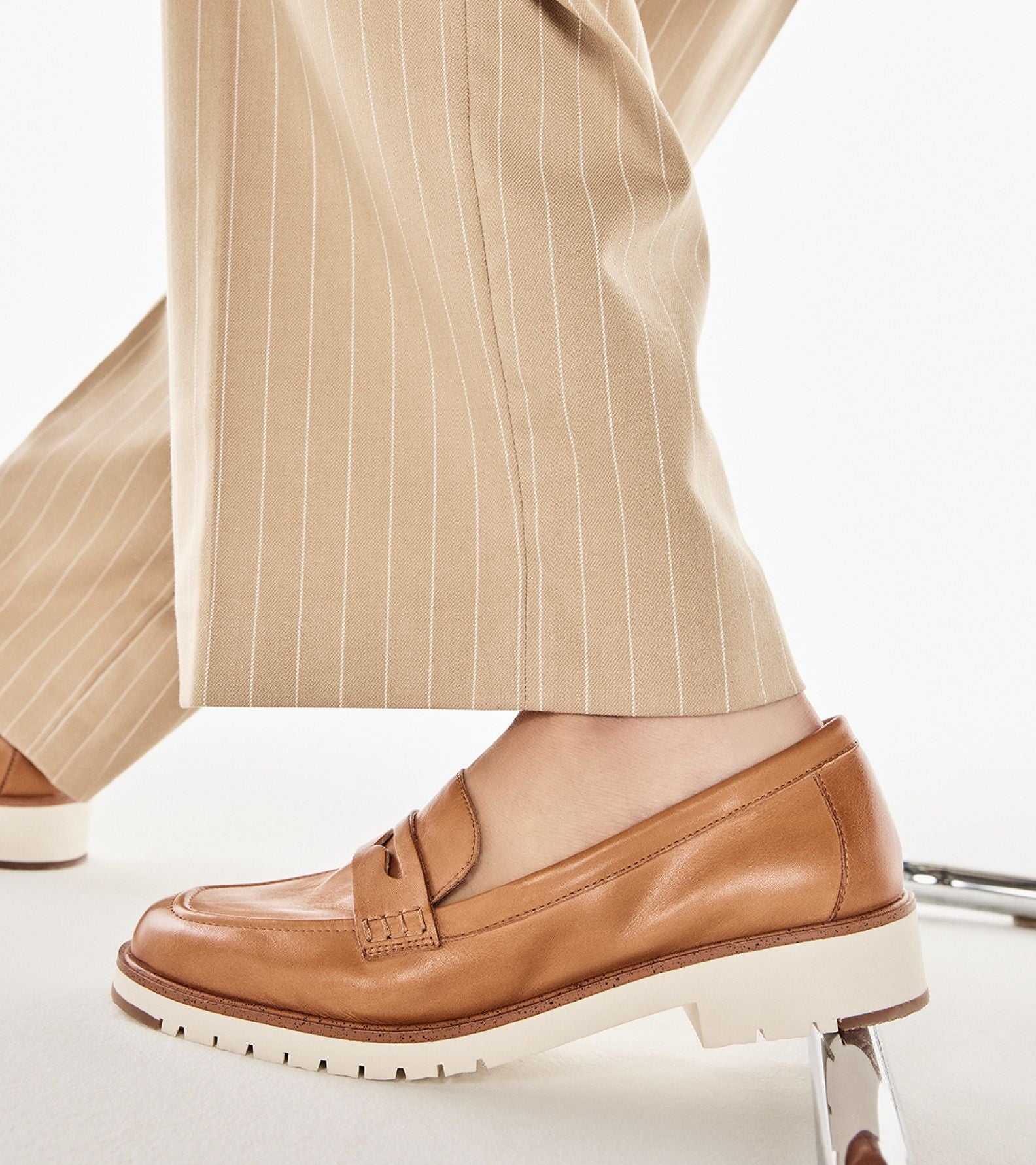 Product media for Ibreda