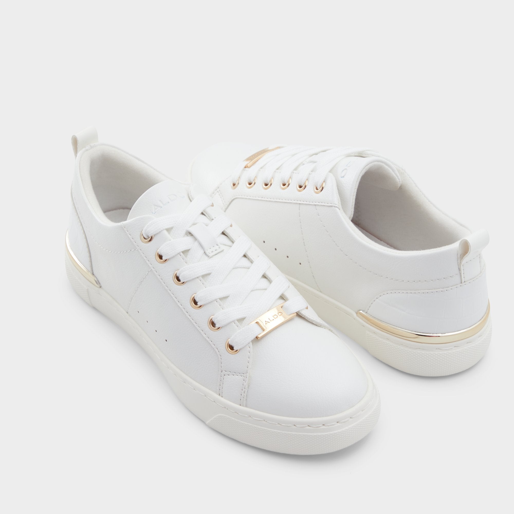 Dilathielle White Women's Low top sneakers