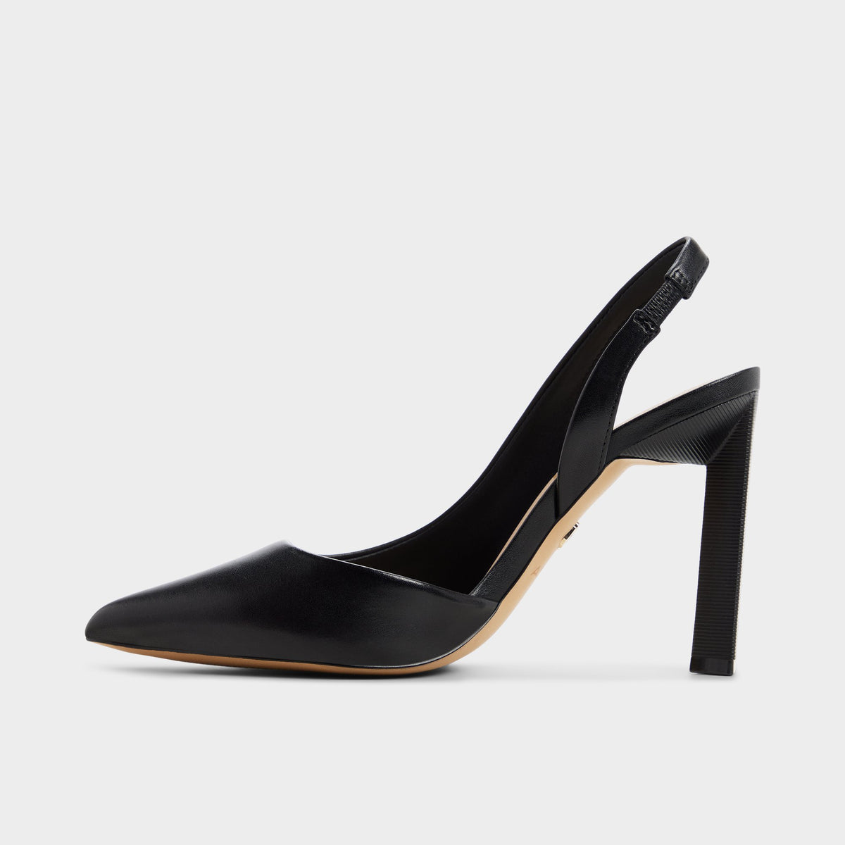 Vue latérale de Noir Loucette Escarpin