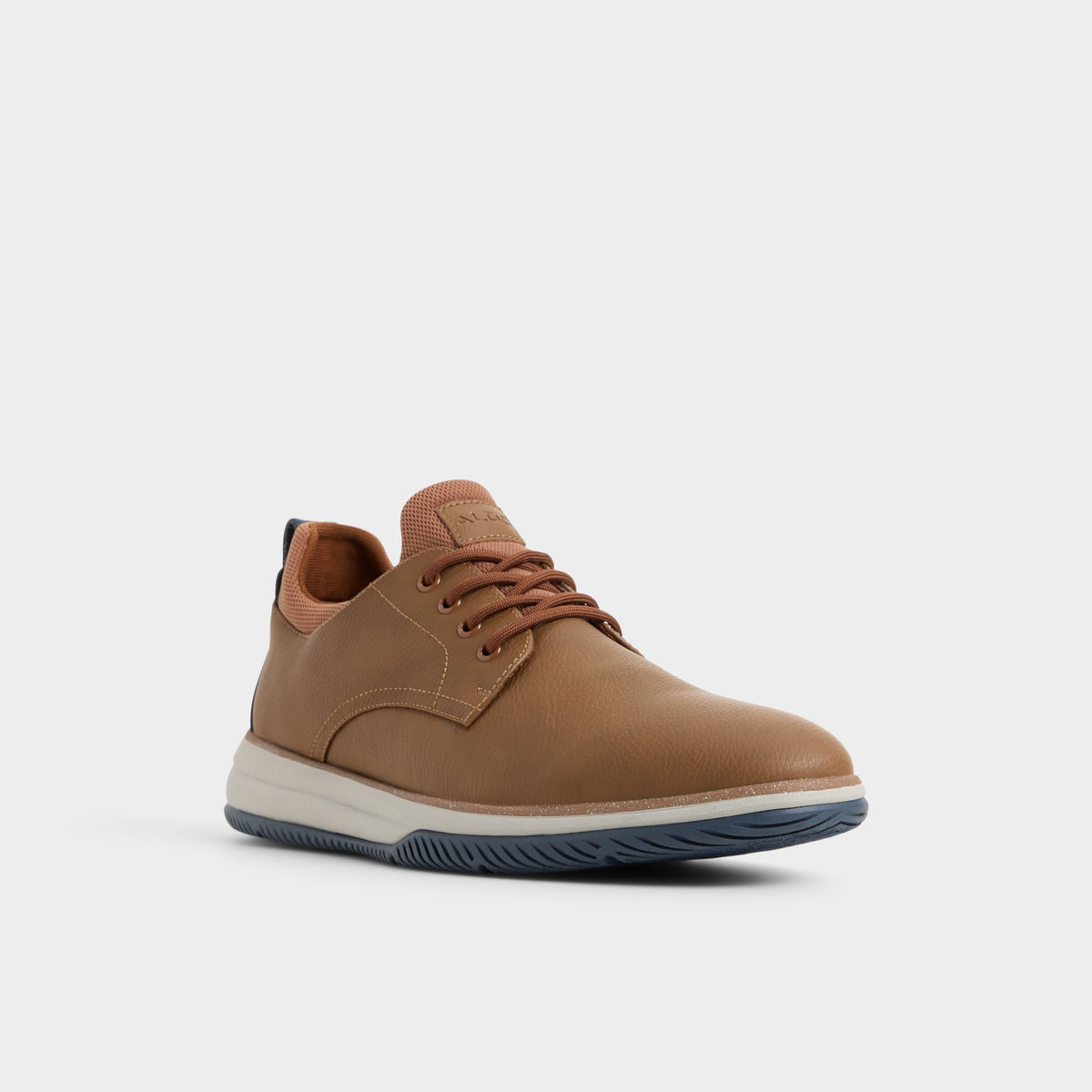 Three-quarter angle of Cognac Bergen Oxford shoe's front side