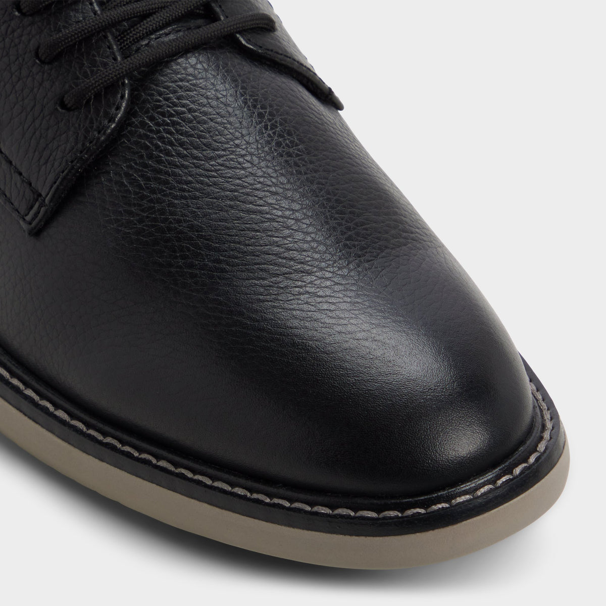 Gros plan de la Noir Rakersgrip Chaussure Oxford