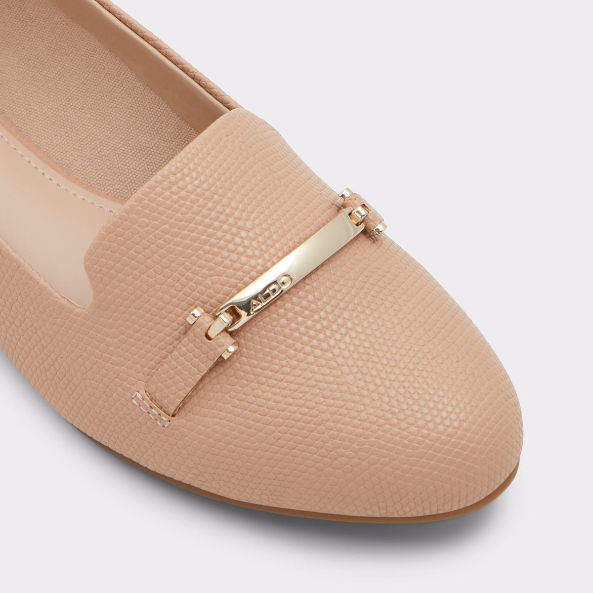 Close-up of the Medium Beige Mystical