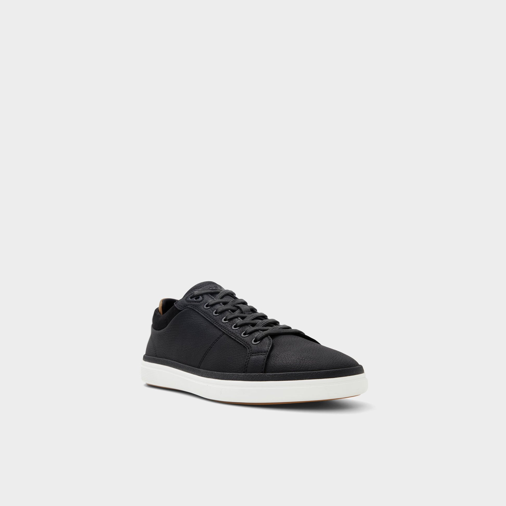 Three-quarter angle of Black Finespec Low top sneaker's front side