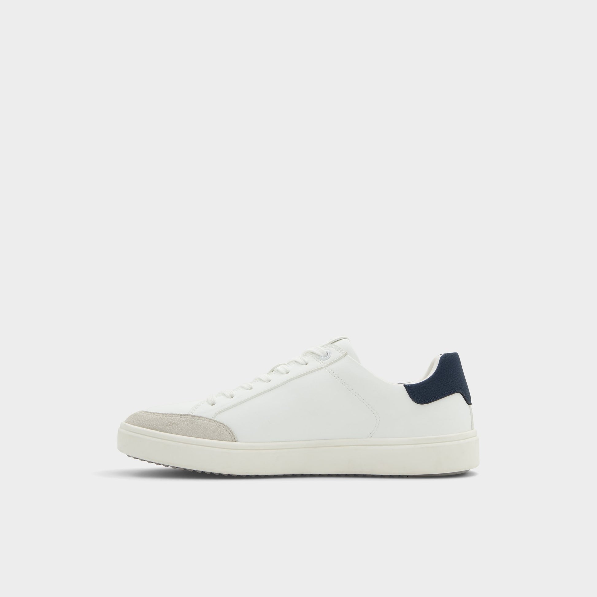 Vue latérale de Autre Blanc Courtspec Sneaker bas