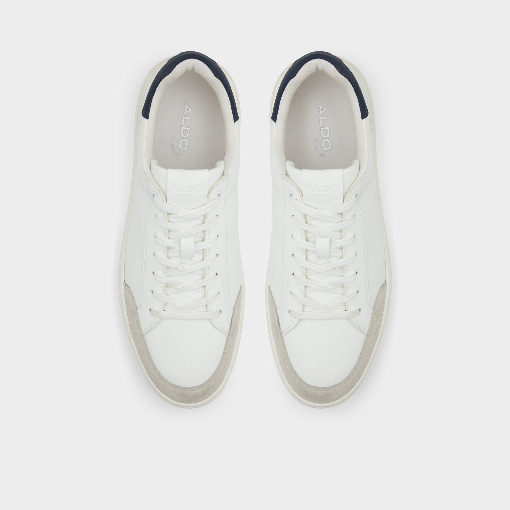 Vue de dessus de la Autre Blanc Courtspec Sneaker bas