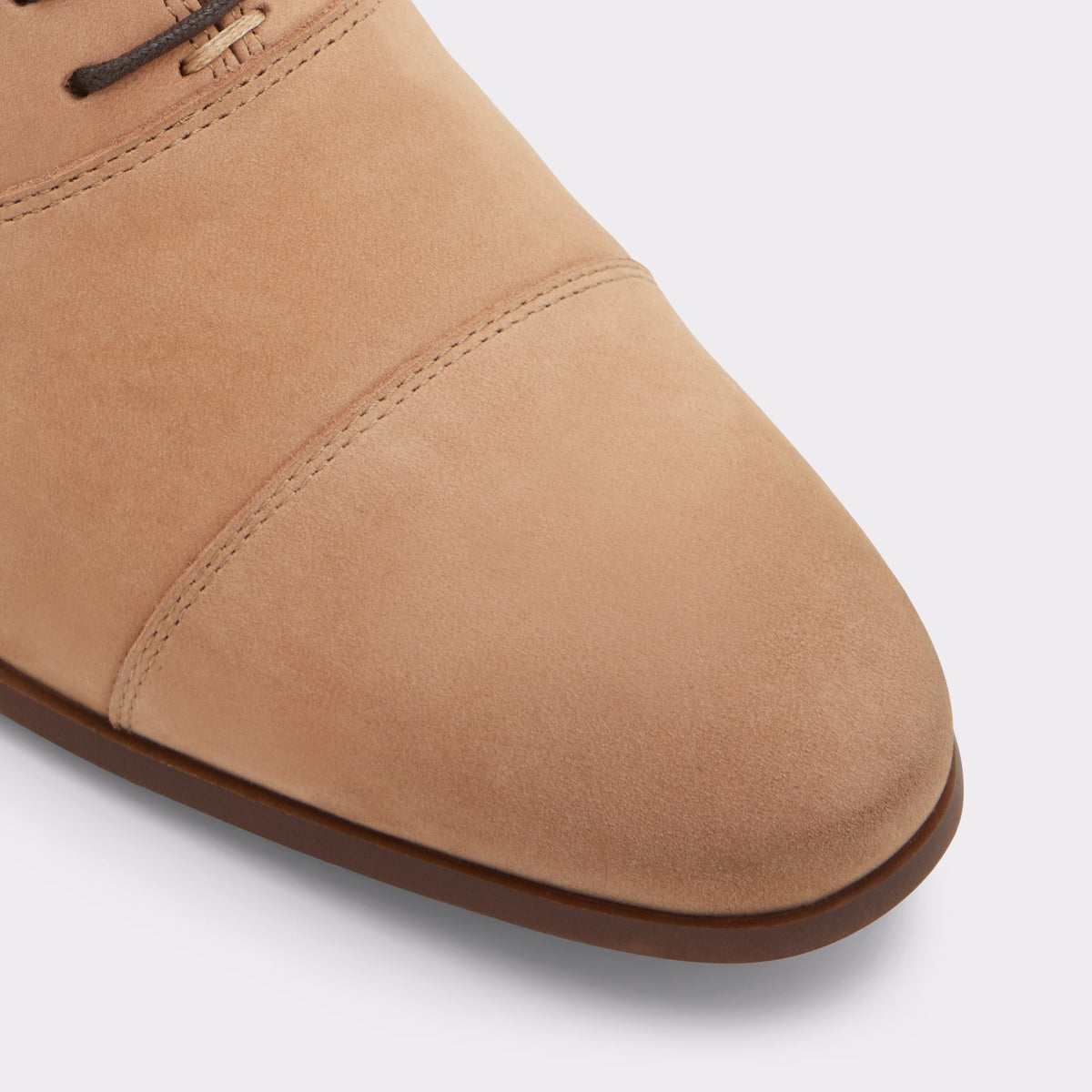 Gros plan de la Marron Clair Albeck Chaussure oxford
