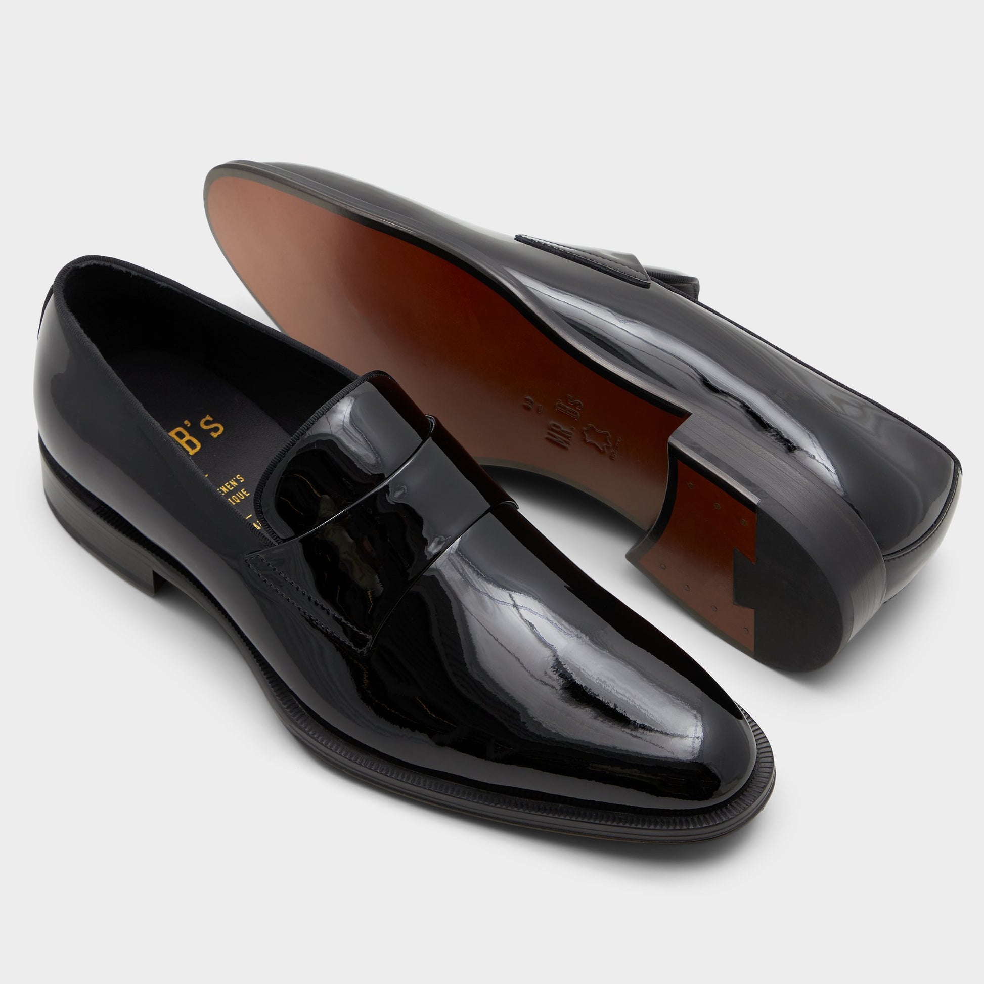 Vue en surbrillance d'une paire de Noir Osgoode Mocassin s