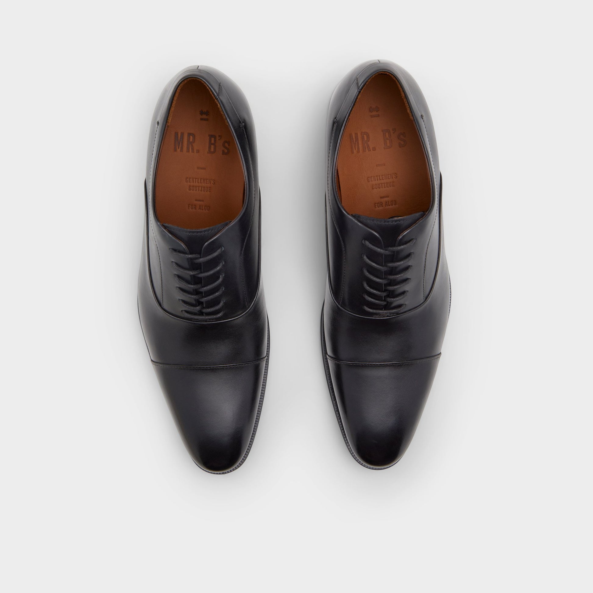 Top-down view of the Black Osborne Oxford shoe