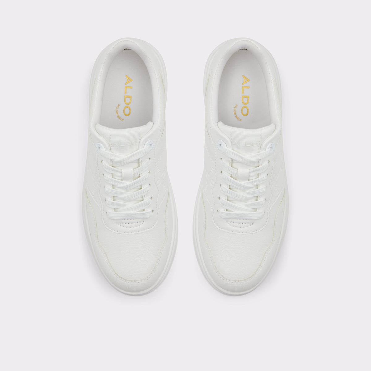 Vue de dessus de la Naturel Ouvert Sclub Sneaker bas