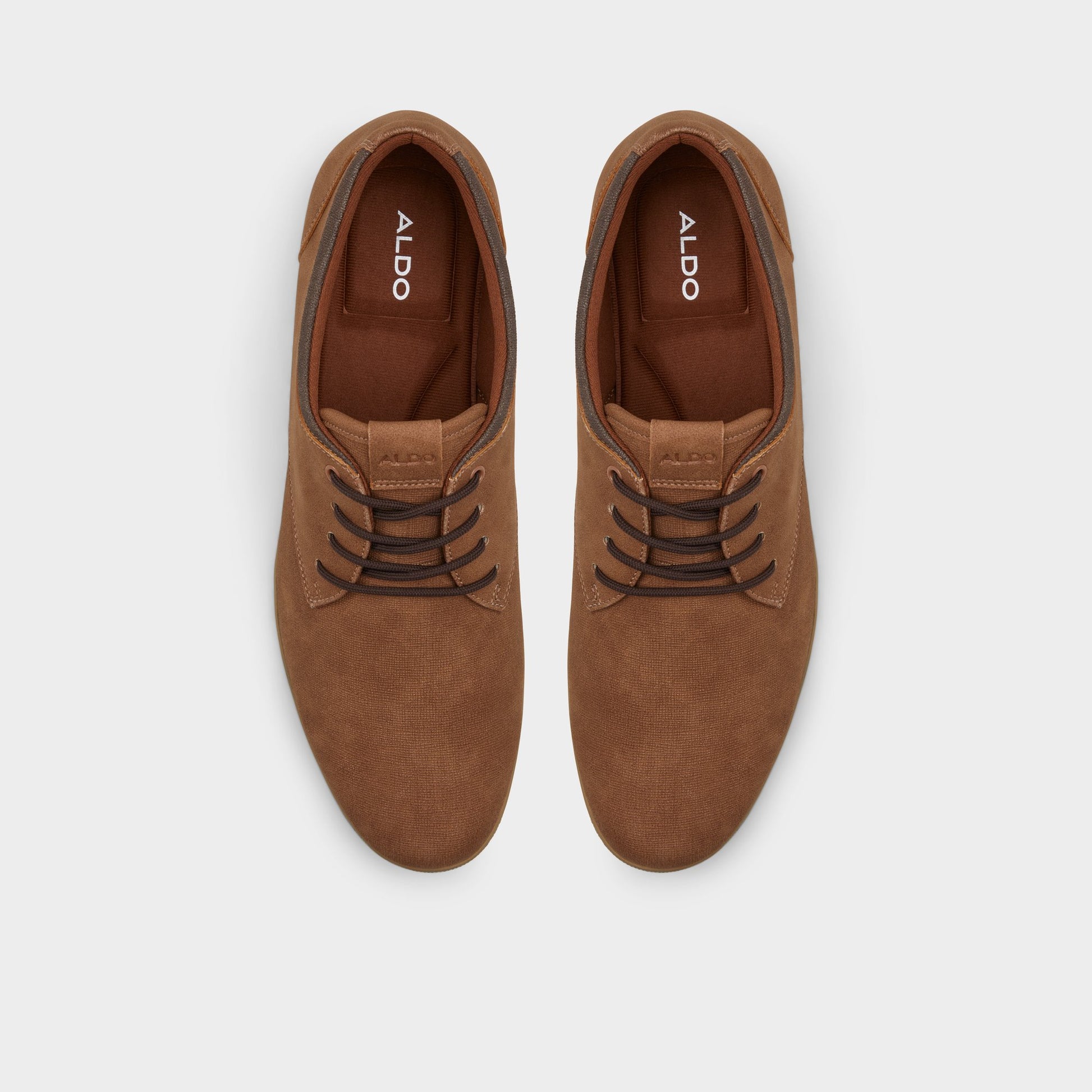 Top-down view of the Light Brown Heron Low top sneaker