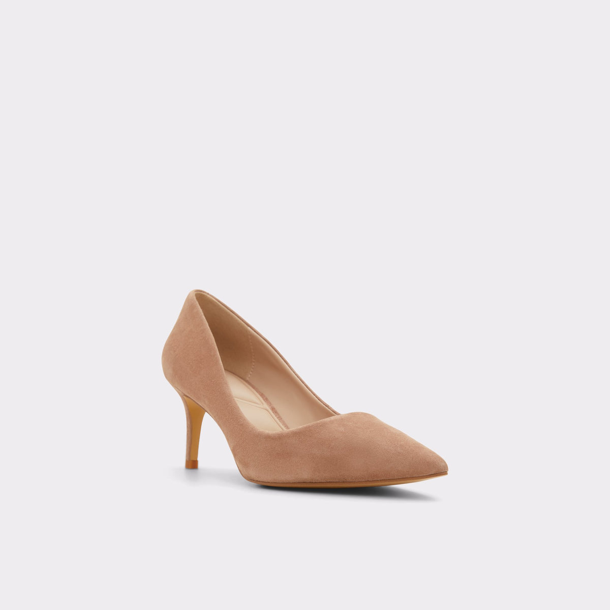 Angle de trois quarts de la face avant de Autre Beige Moyen Stessylow Escarpin