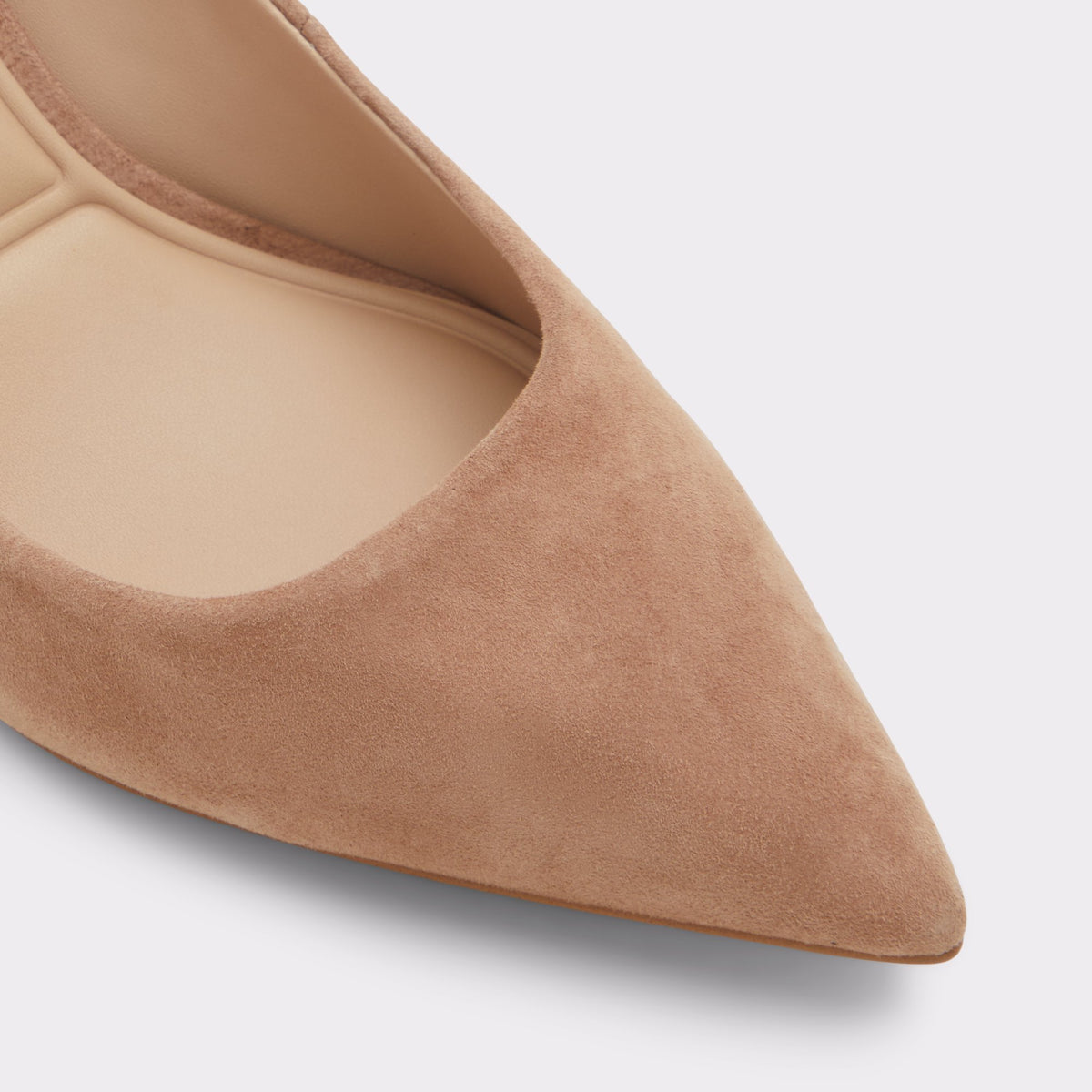 Gros plan de la Autre Beige Moyen Stessylow Escarpin