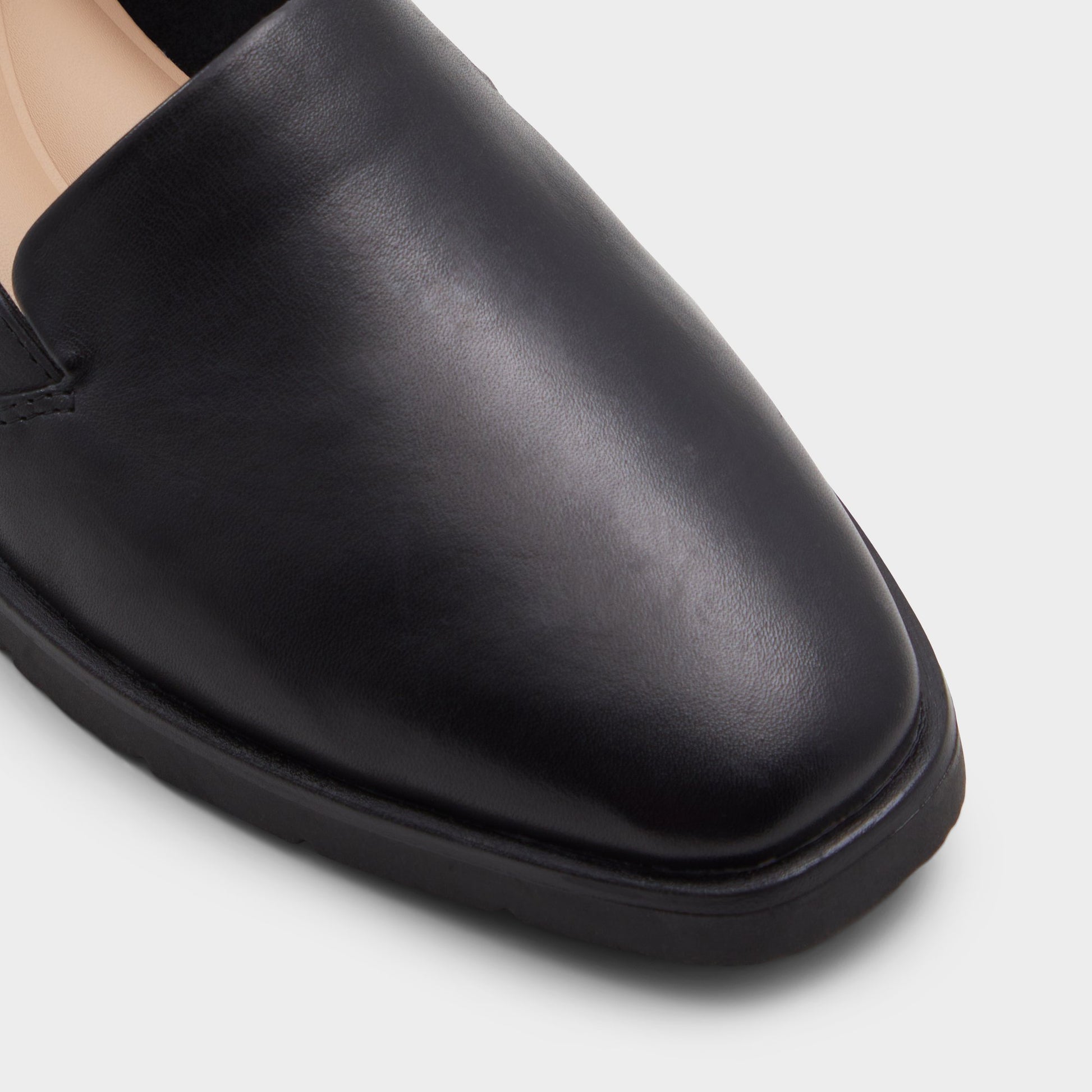 Close-up of the Black Cherflex Loafer