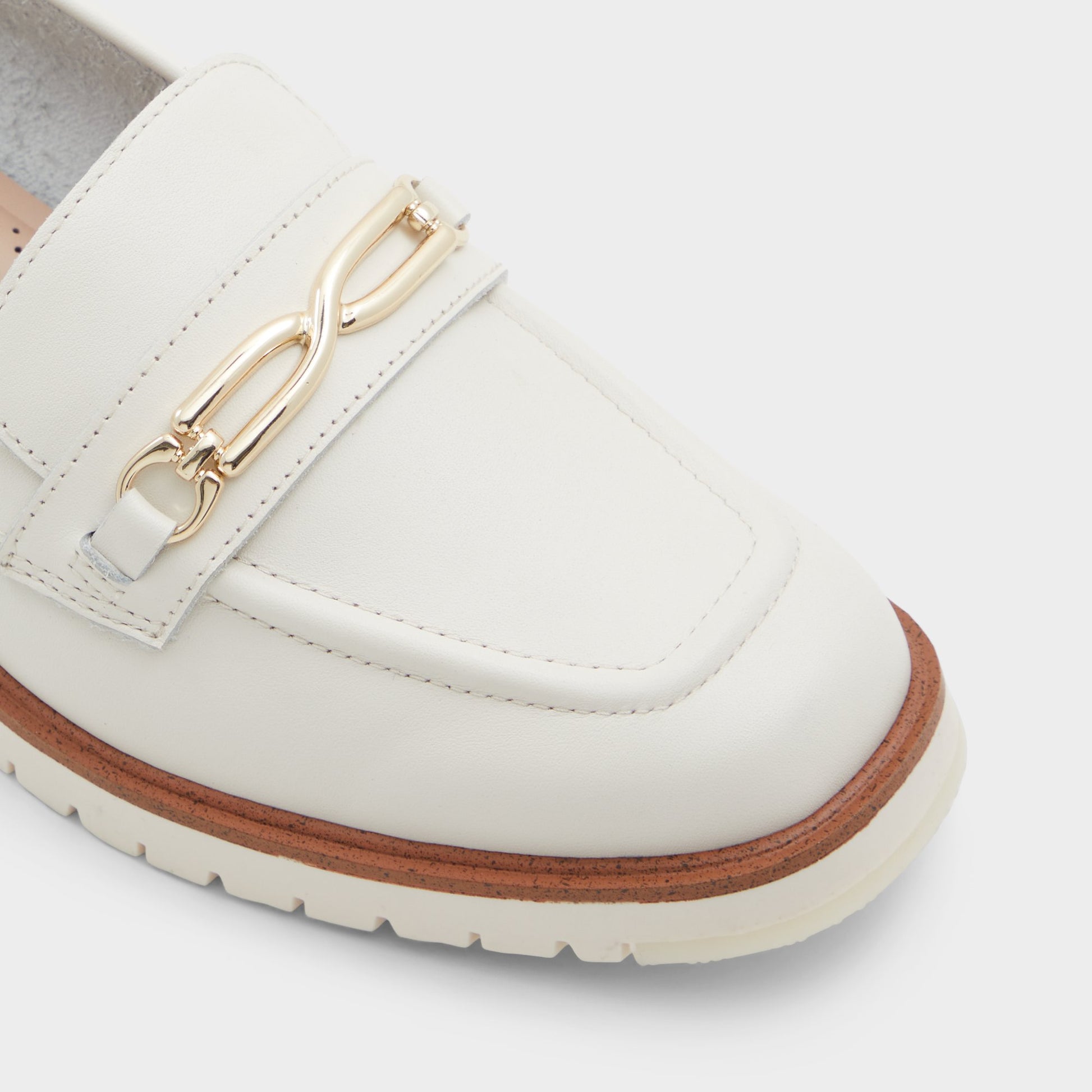 Close-up of the Open White Ibraflex Loafer