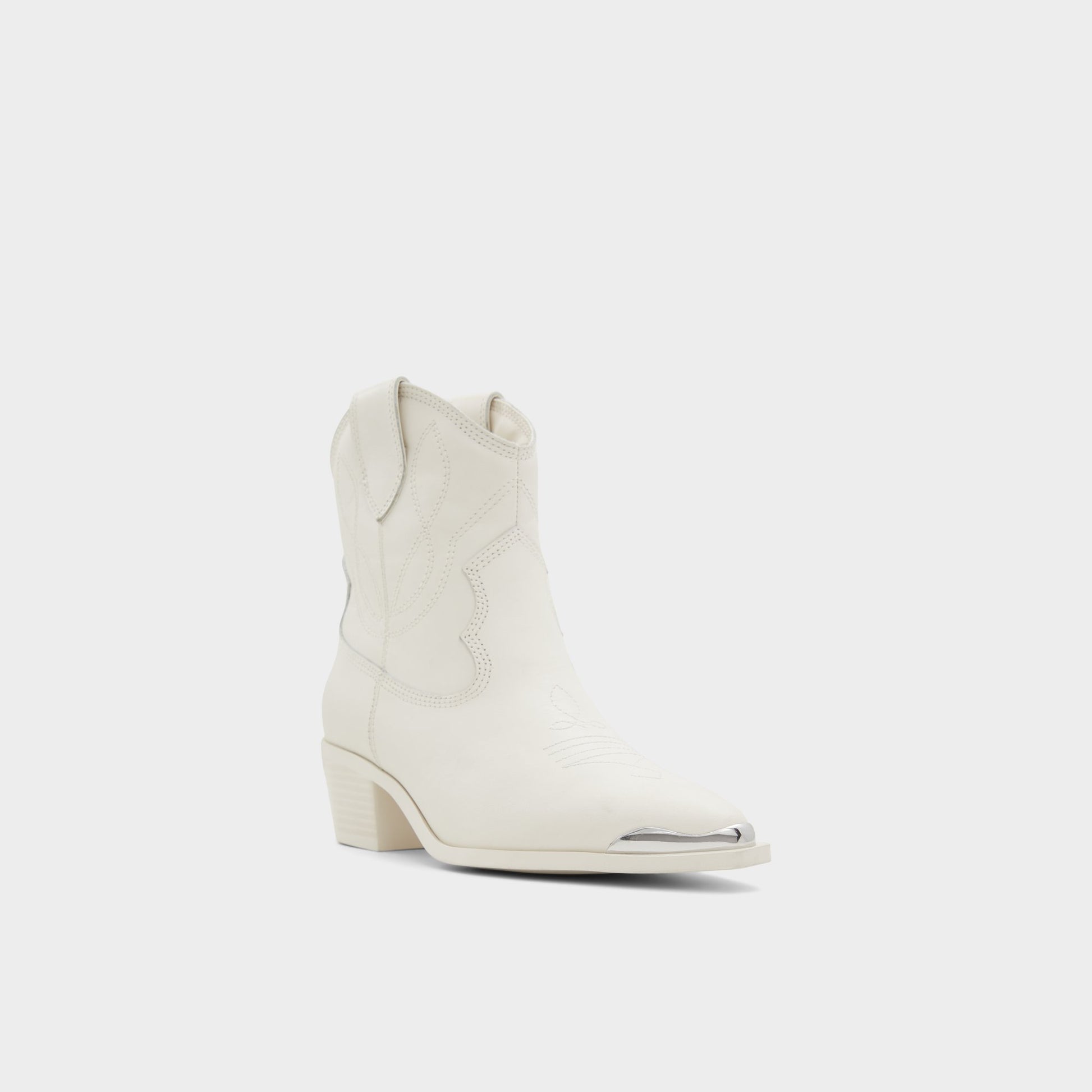 Three-quarter angle of Open White Valley Western boot's front side