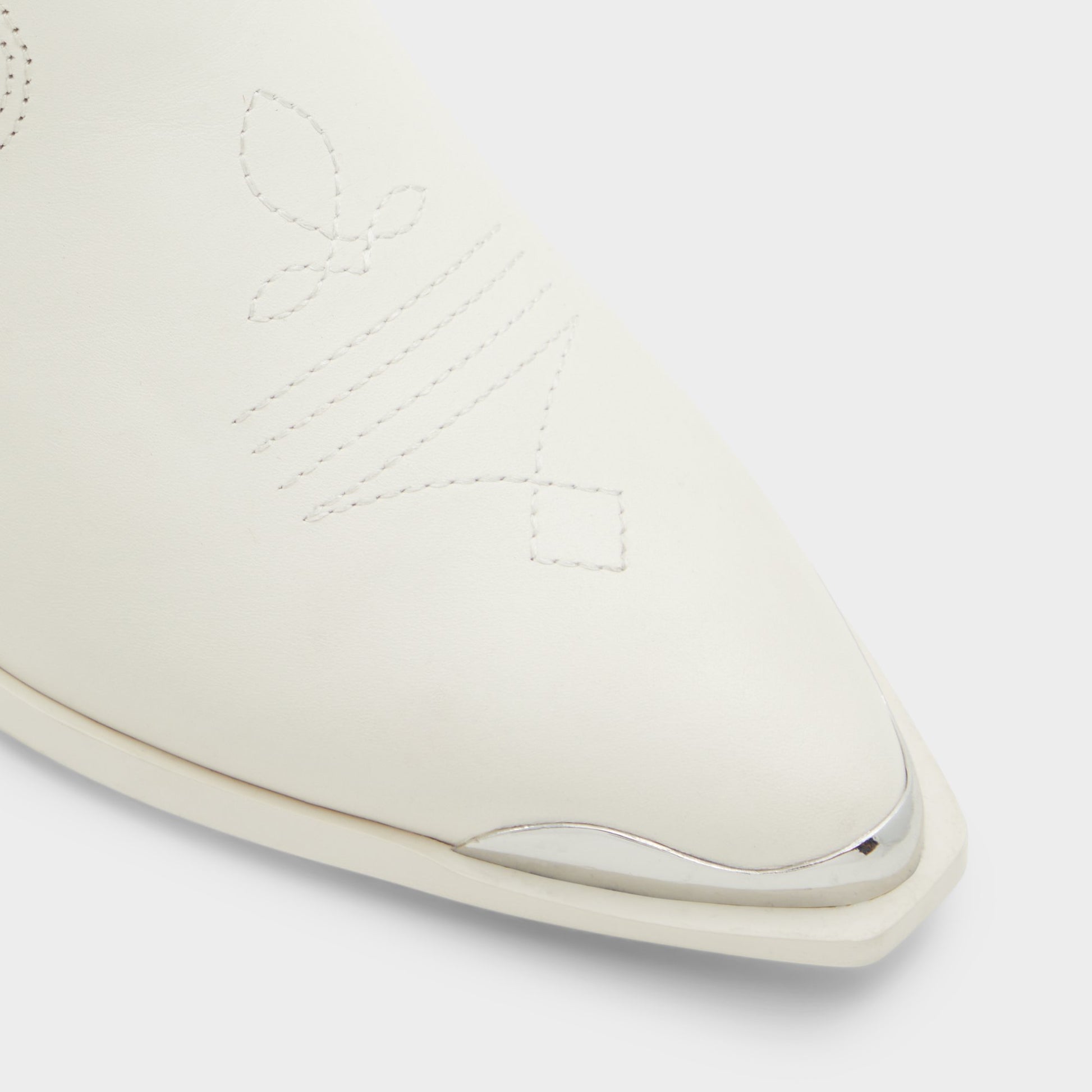 Close-up of the Open White Valley Western boot