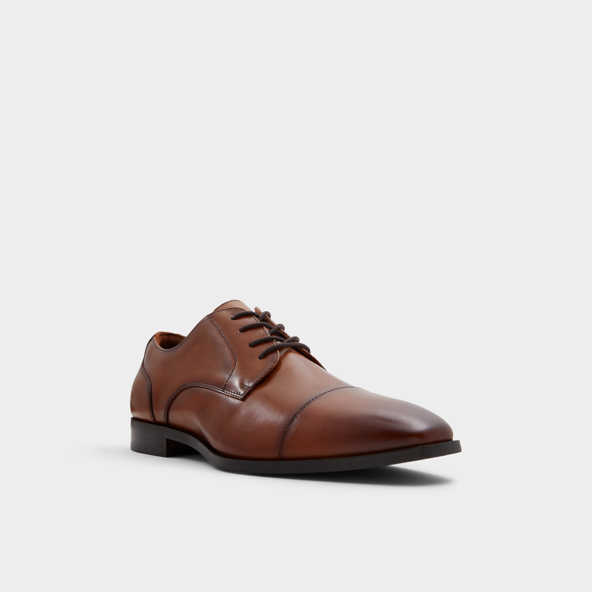 Three-quarter angle of Cognac Callahan Derby shoe's front side