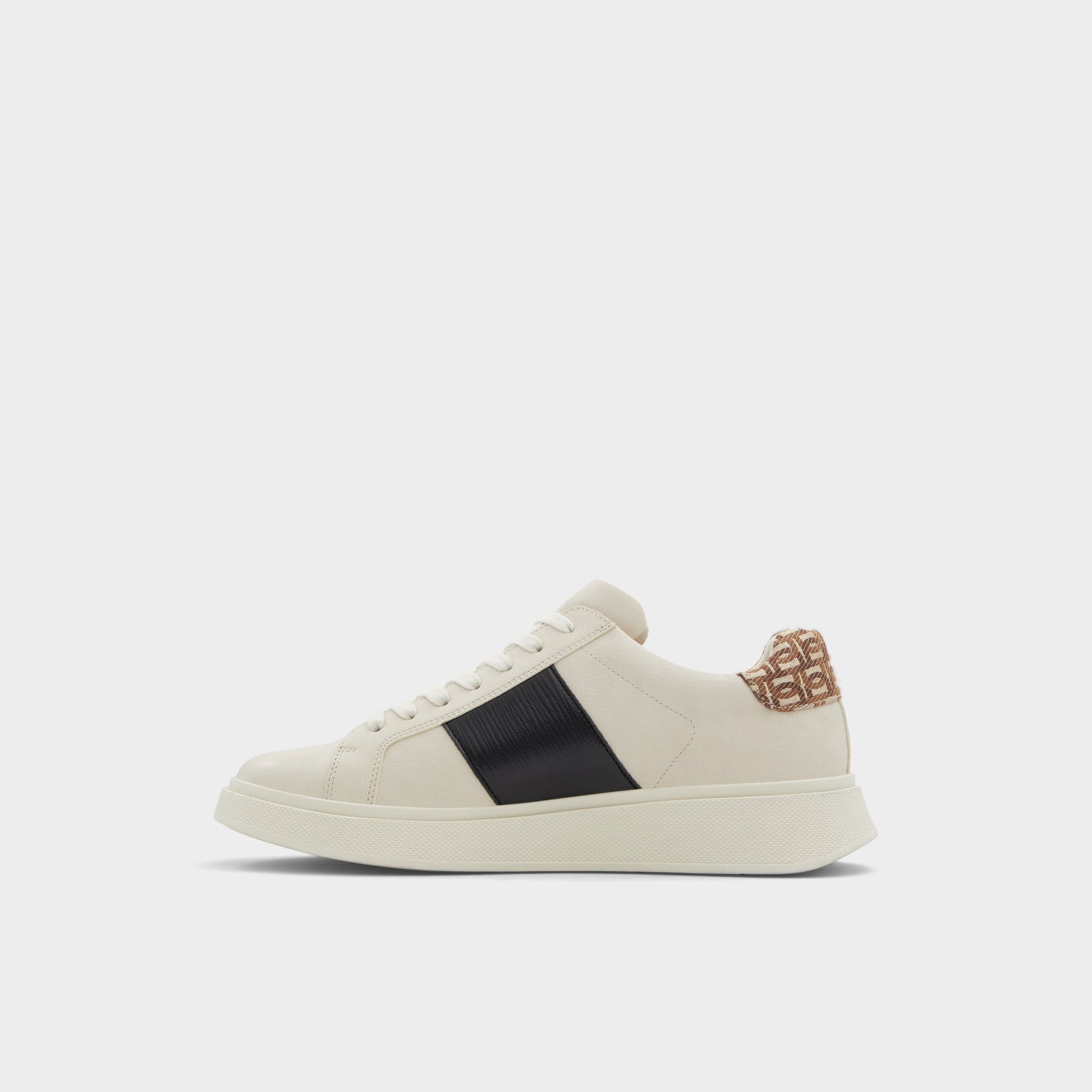 Side view of Beige Valdes Low top sneaker