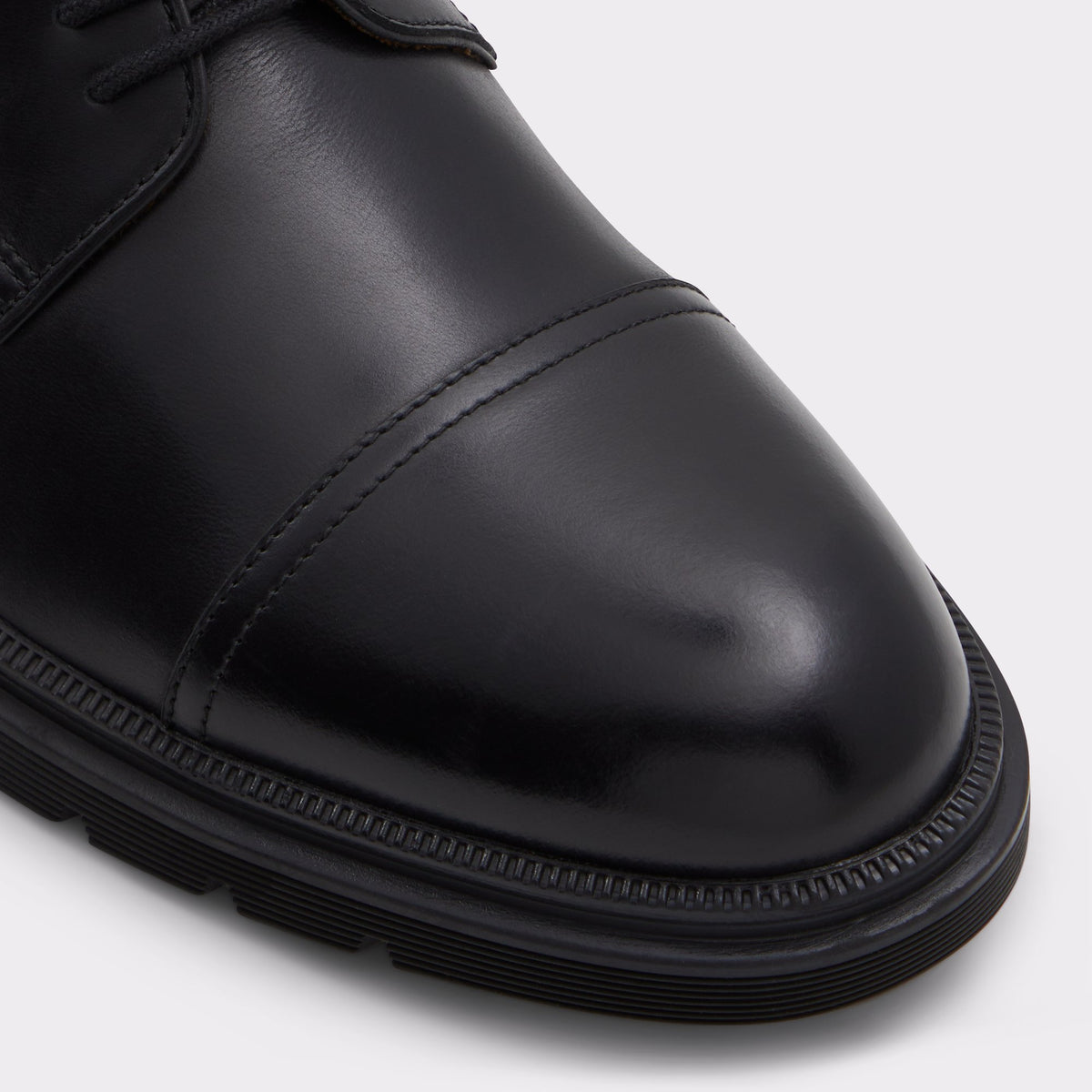 Gros plan de la Noir Geller Chaussure Oxford