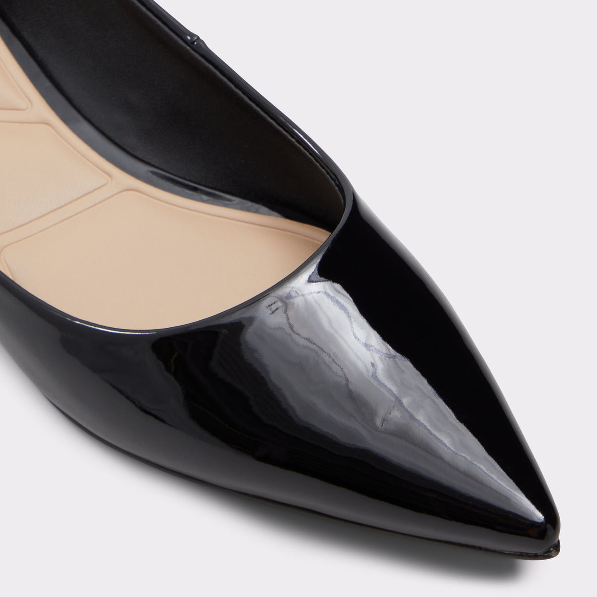 Gros plan de la Noir Stessyflat Ballerine