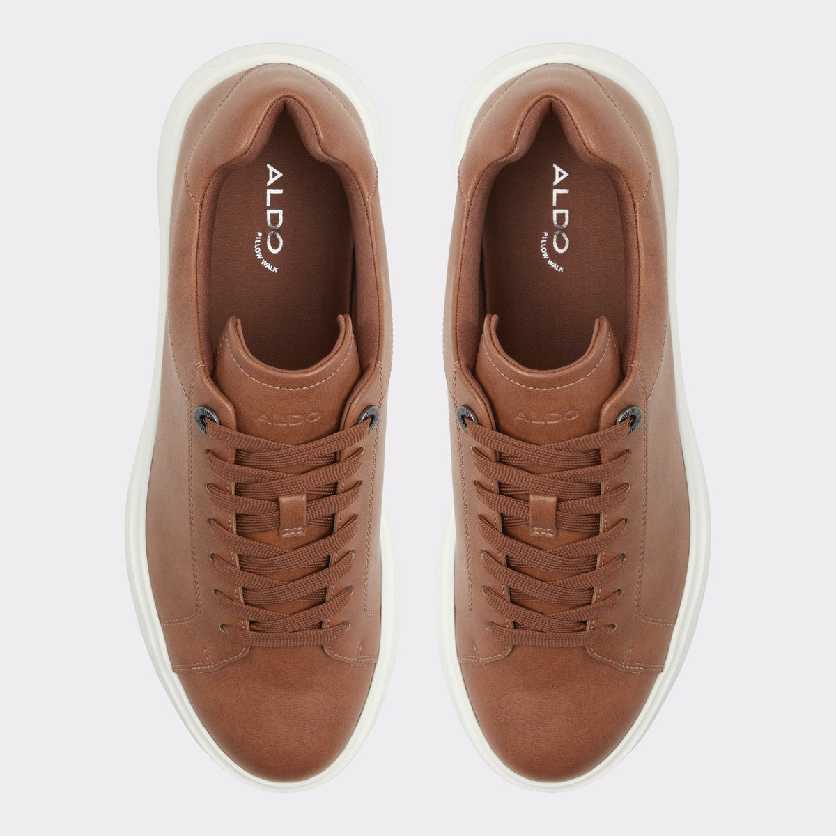 Top-down view of the Light Brown Magnus Low top sneaker
